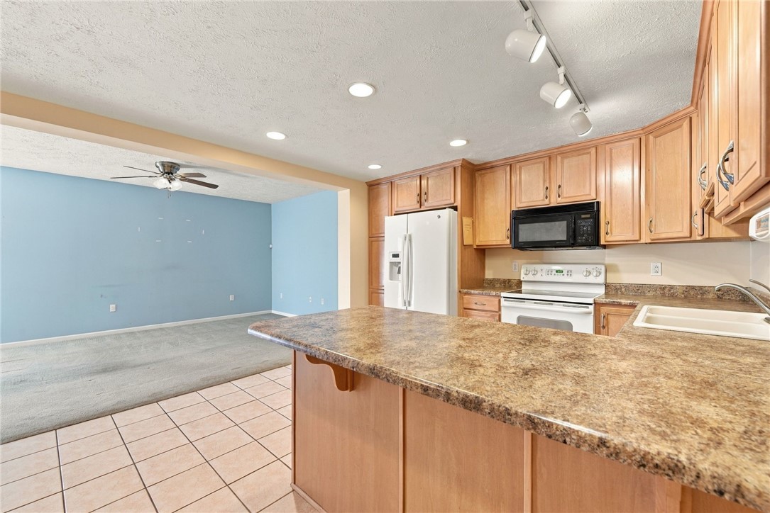 1010 Sunnyfield Ct