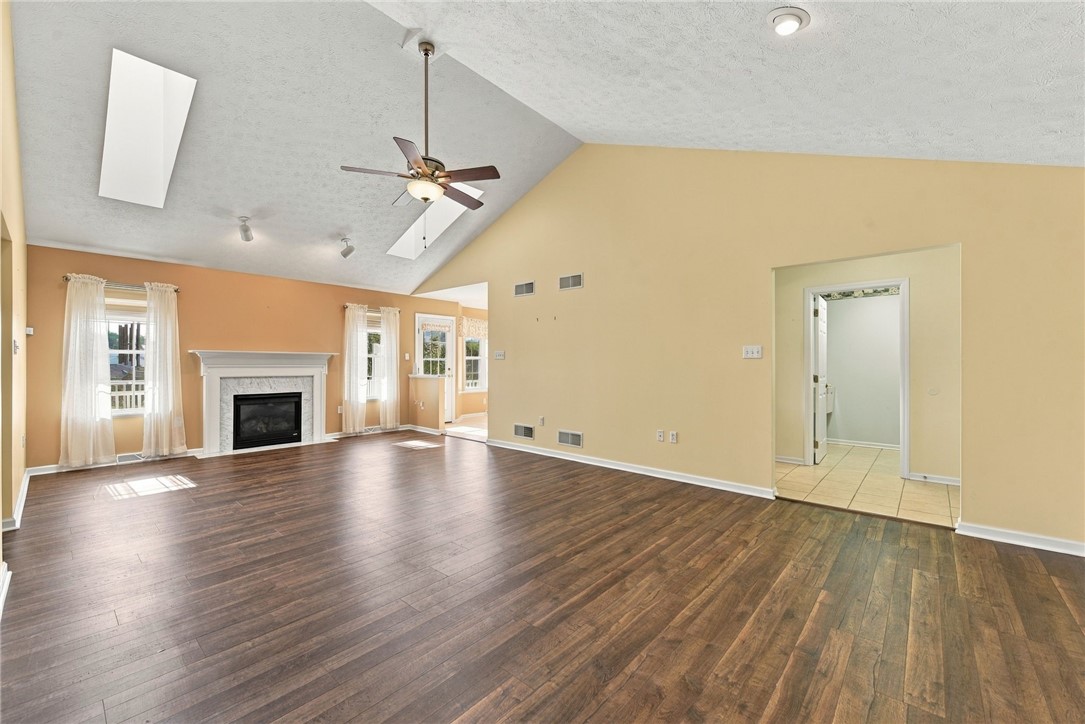 1010 Sunnyfield Ct