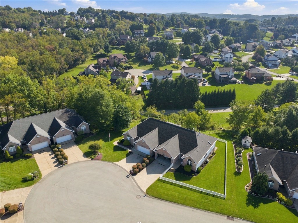 1010 Sunnyfield Ct