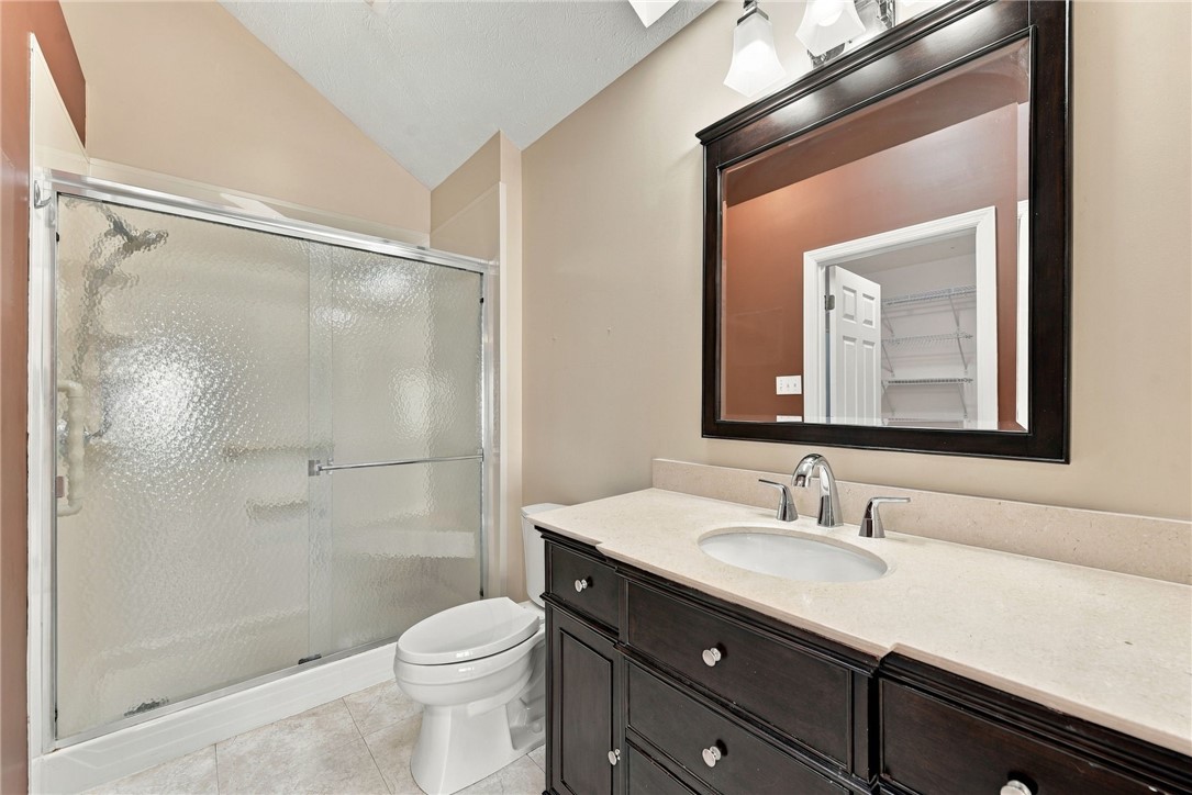 1010 Sunnyfield Ct