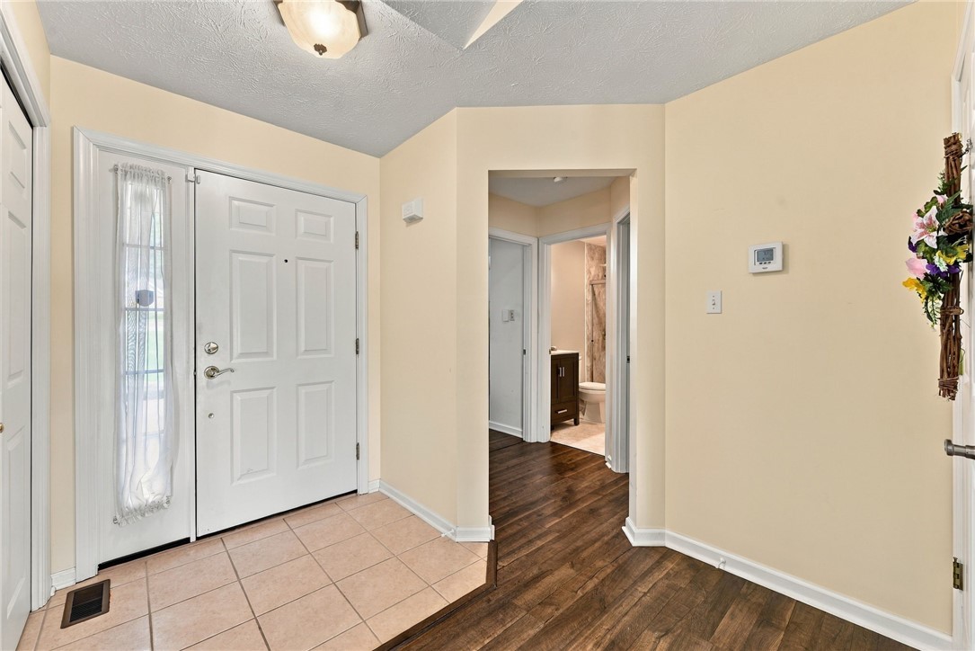 1010 Sunnyfield Ct