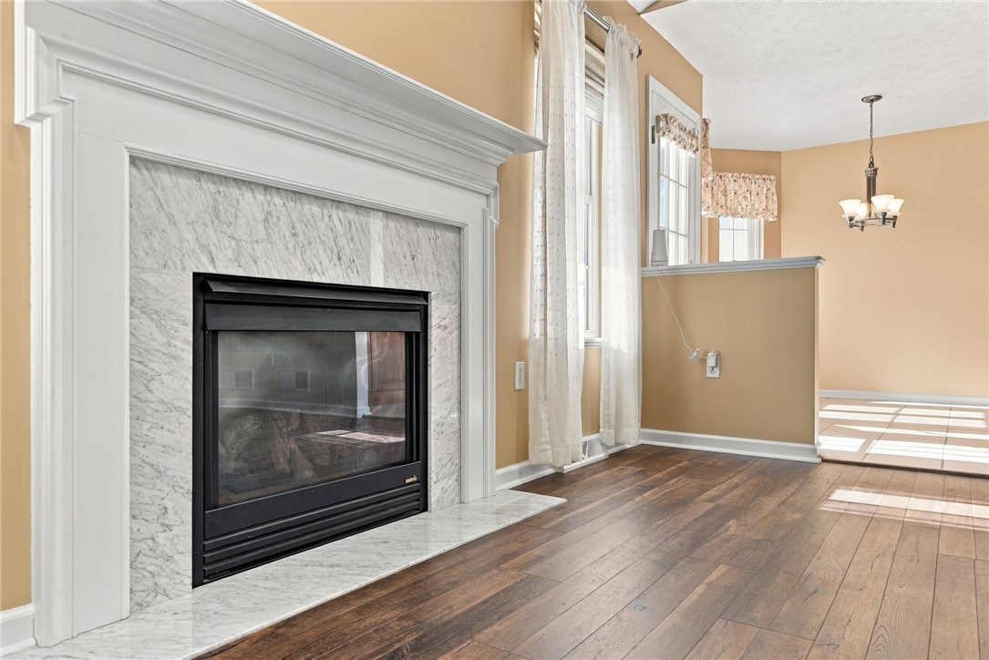 1010 Sunnyfield Ct