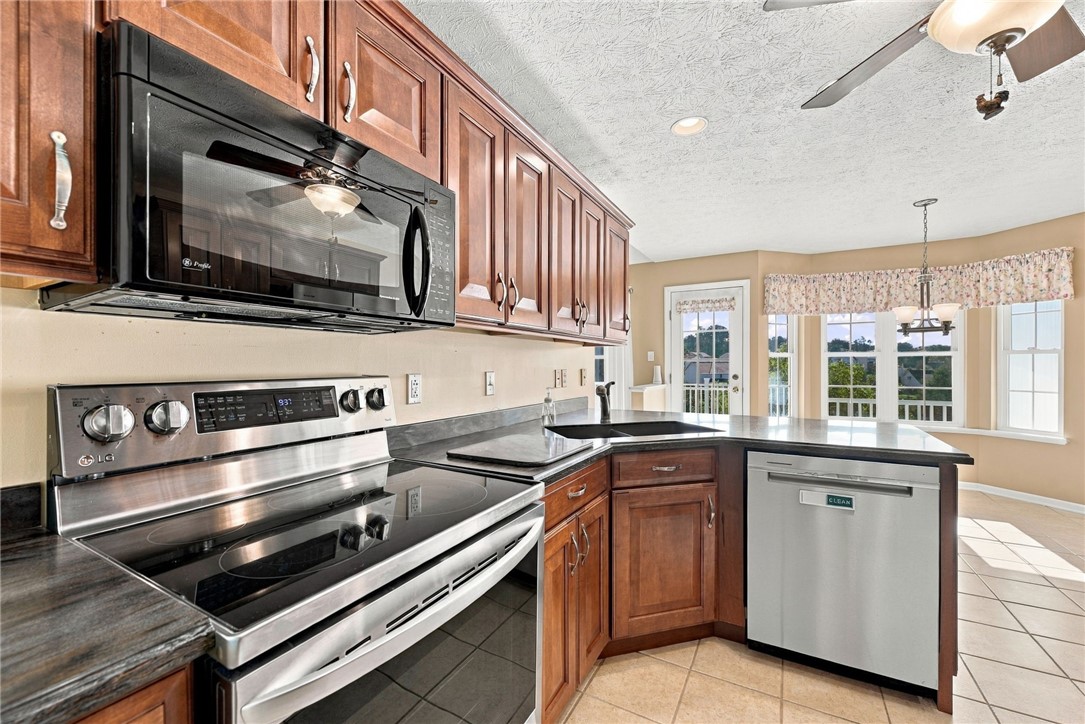 1010 Sunnyfield Ct