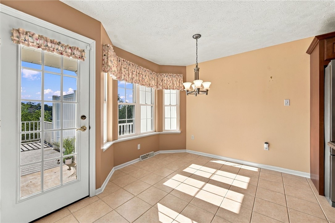 1010 Sunnyfield Ct
