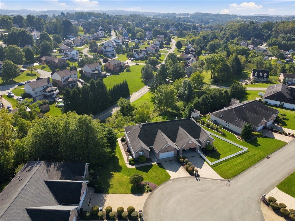 1010 Sunnyfield Ct