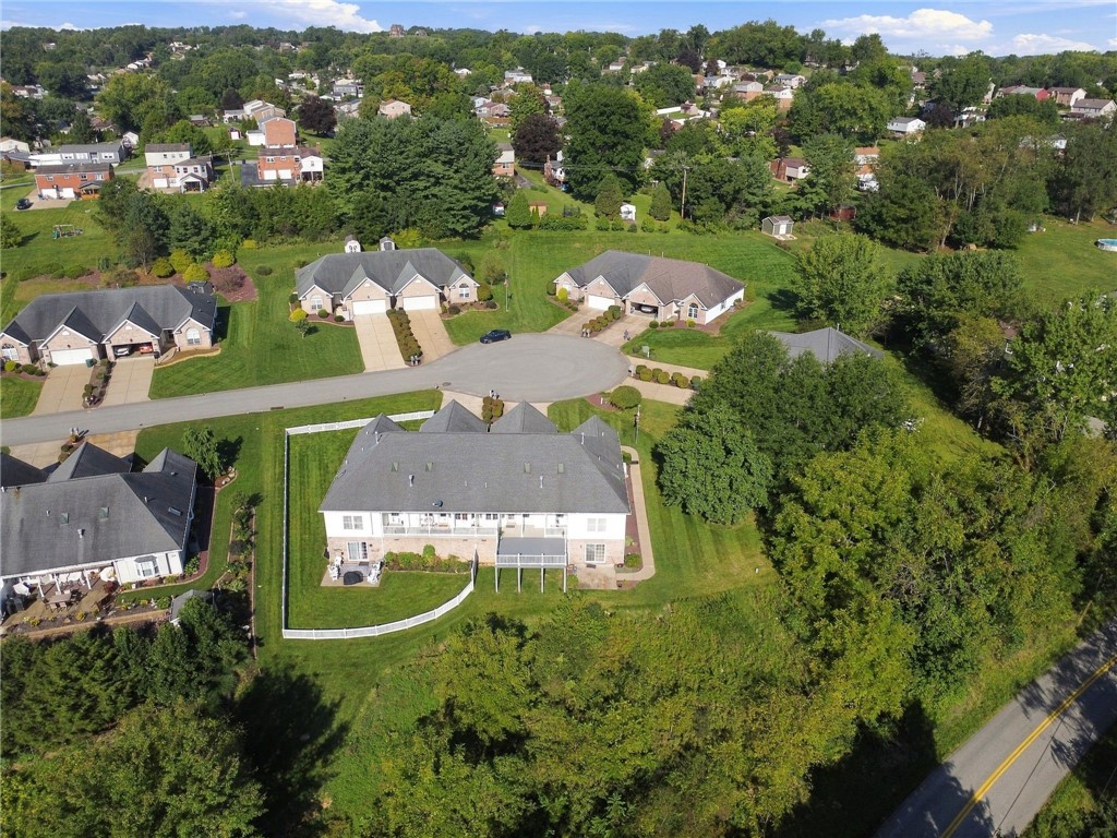 1010 Sunnyfield Ct