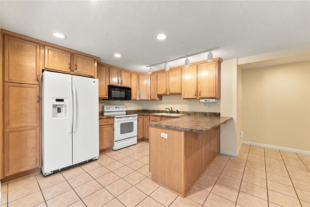 1010 Sunnyfield Ct