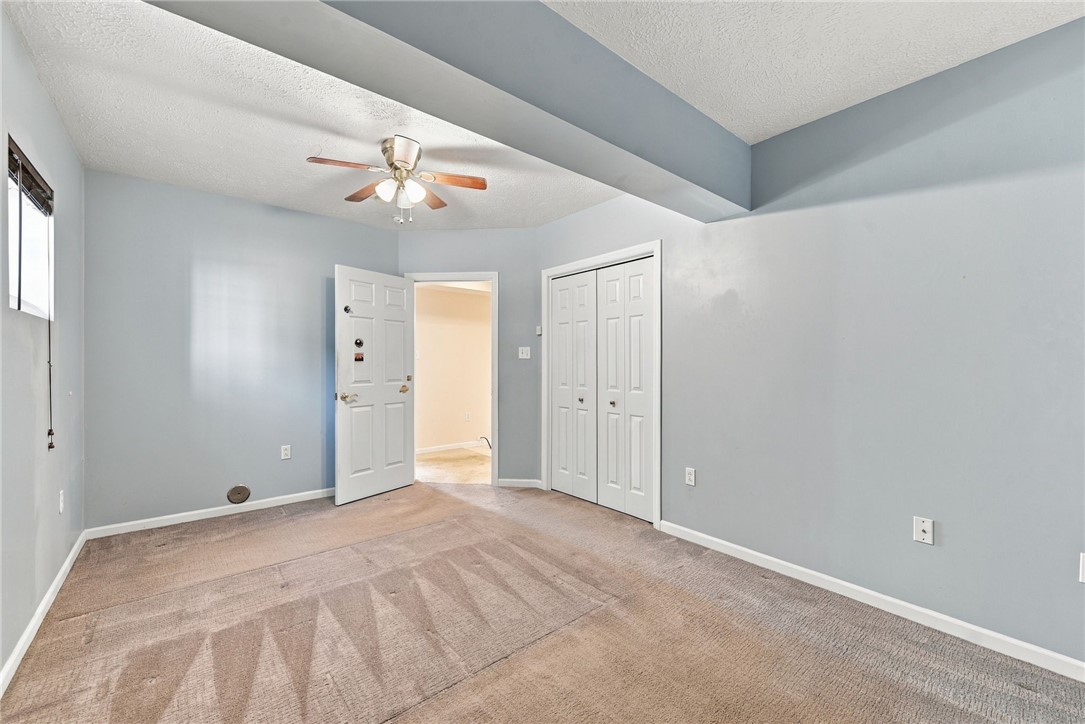 1010 Sunnyfield Ct