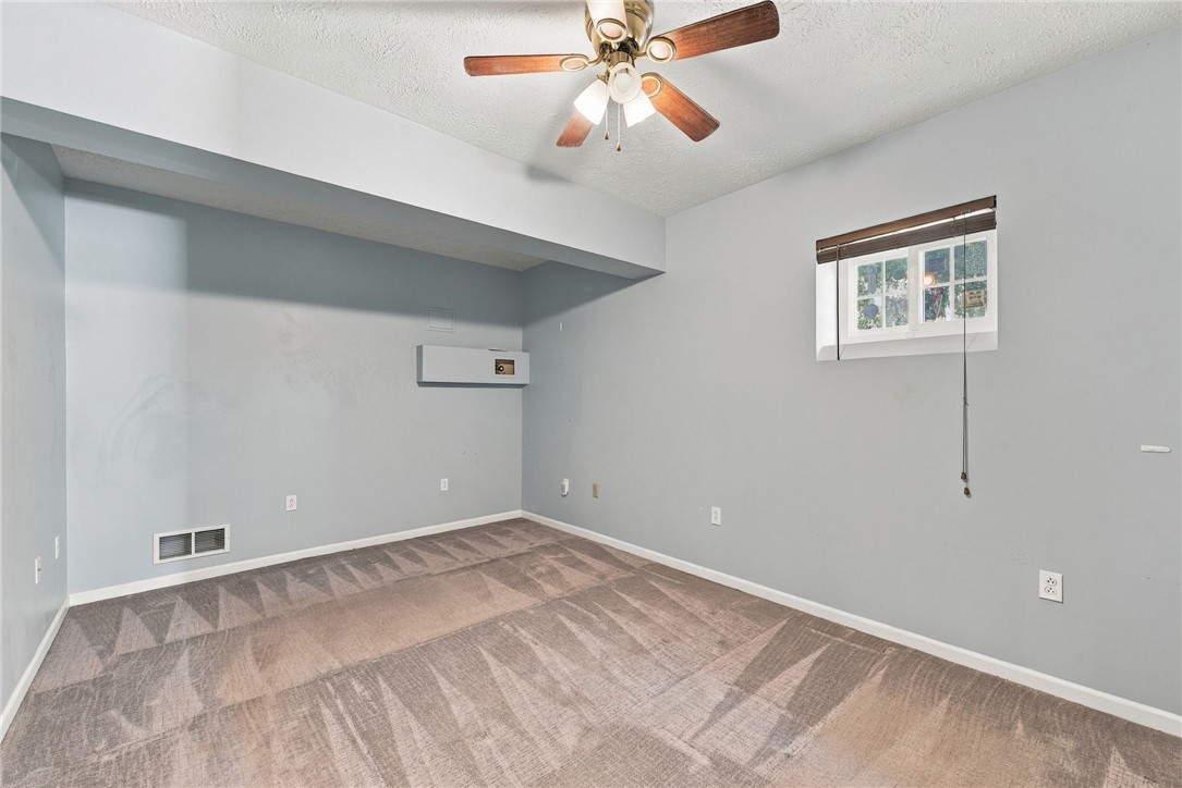 1010 Sunnyfield Ct