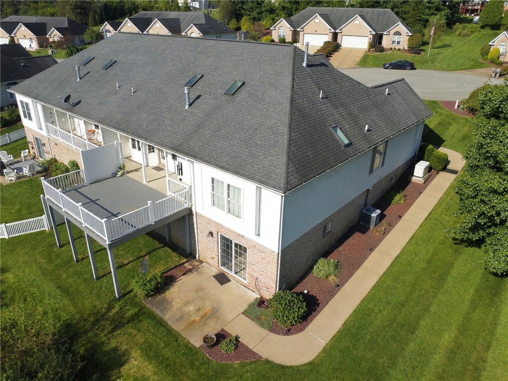 1010 Sunnyfield Ct