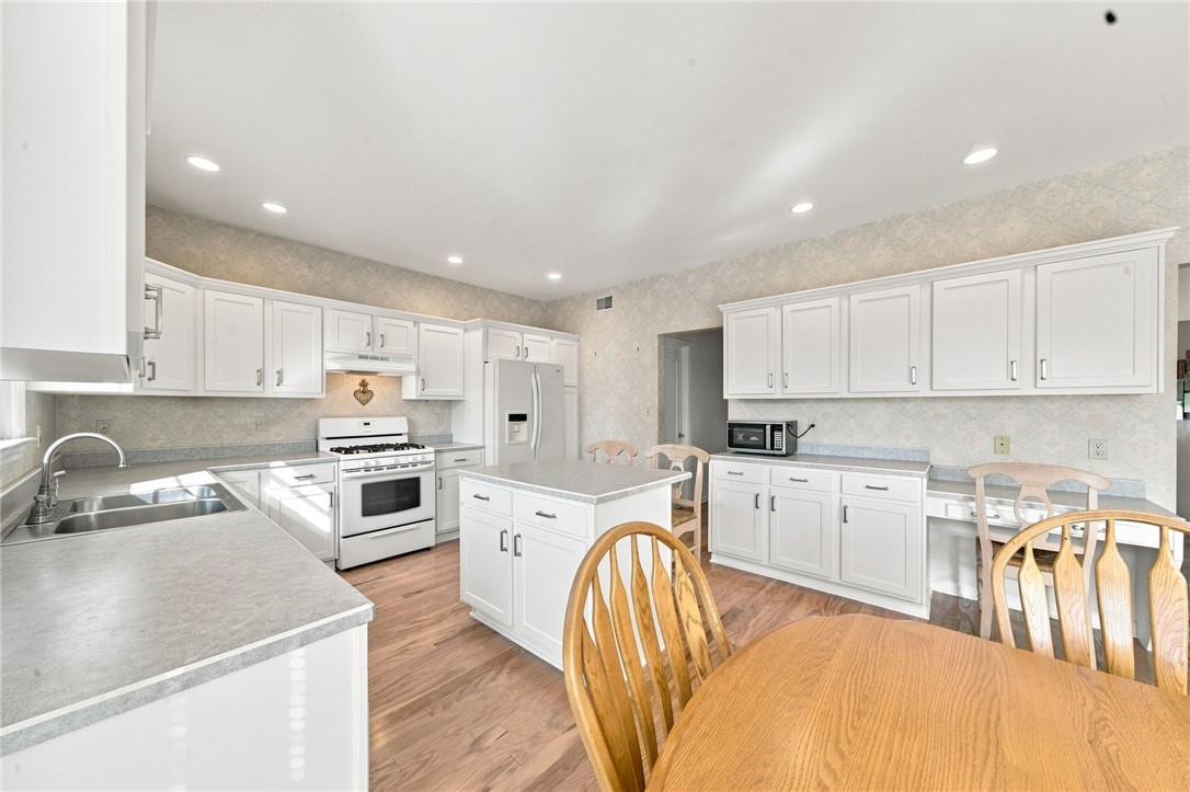 6204 Antler Hill Dr
