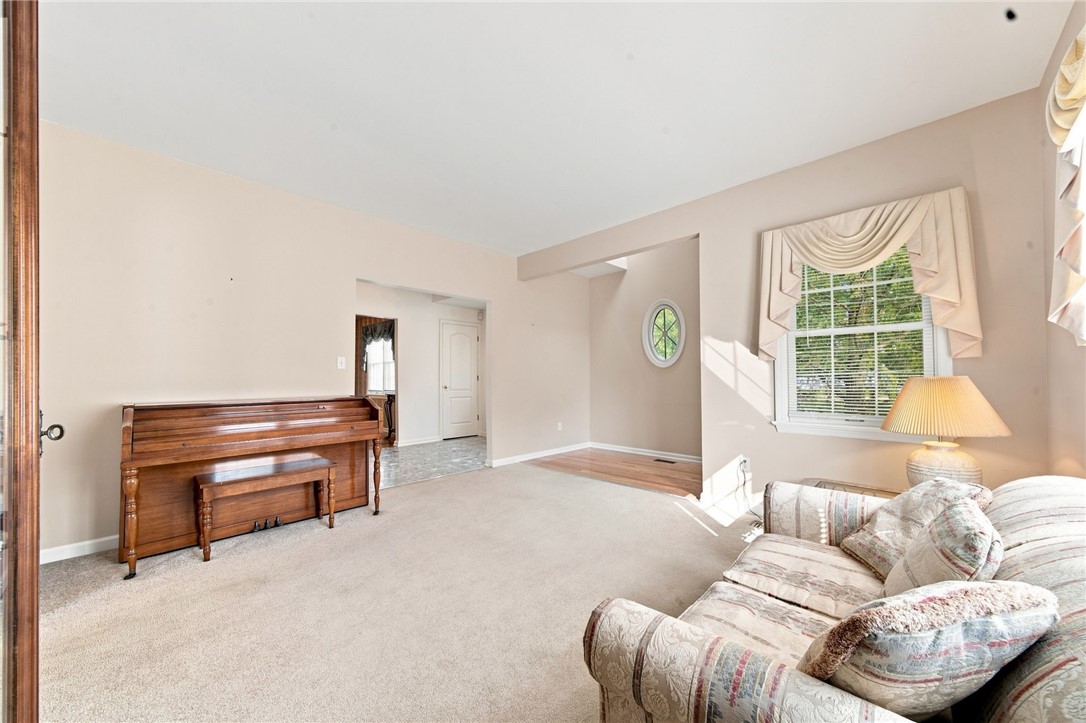 6204 Antler Hill Dr