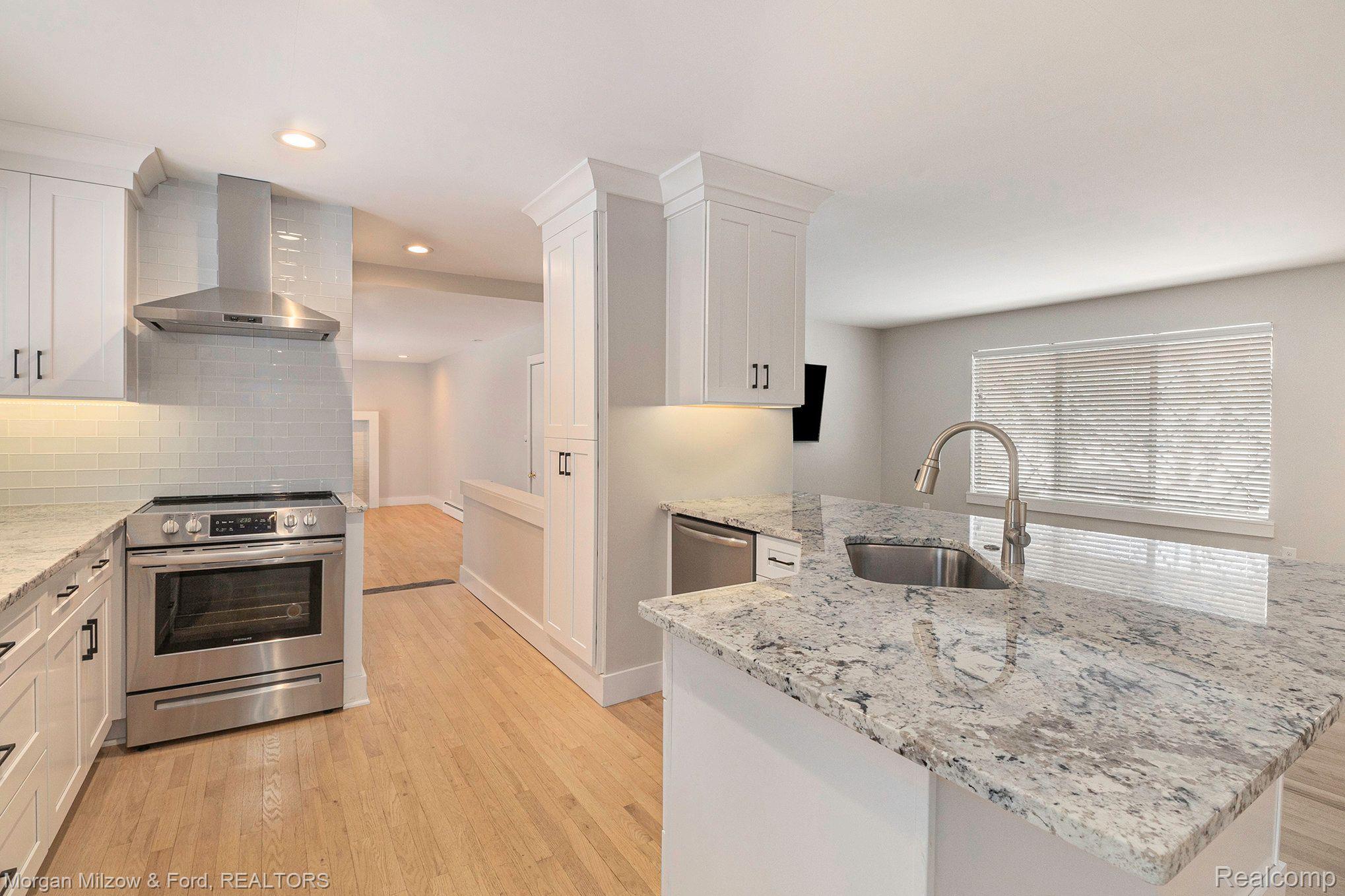 6133 Paramus 
