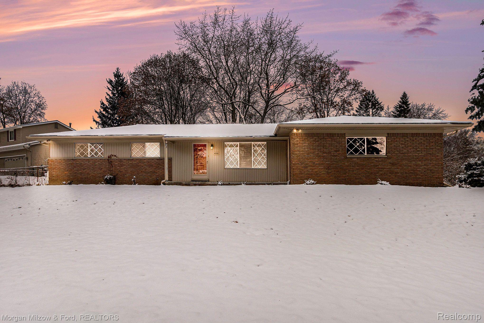 6133 Paramus 