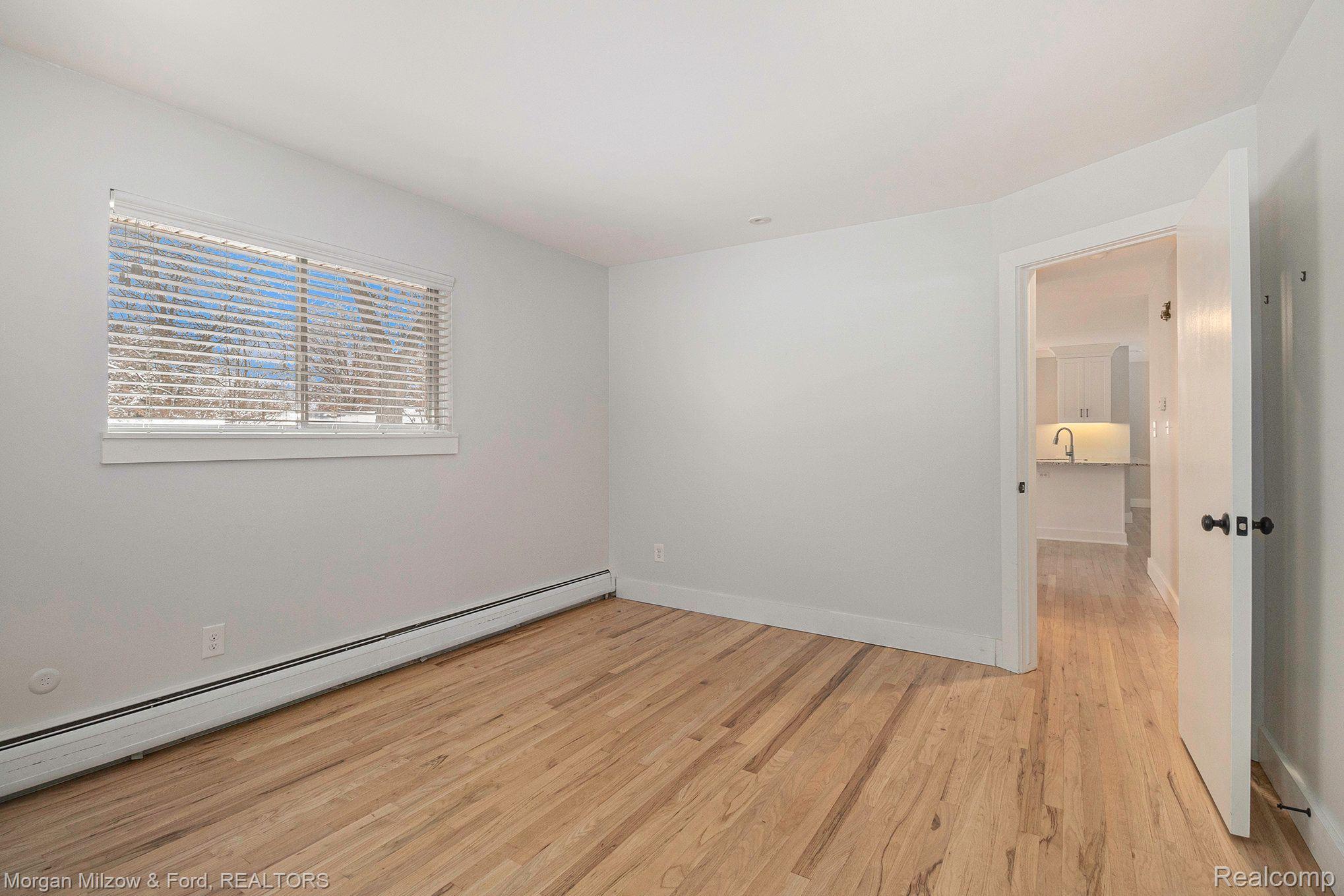 6133 Paramus 