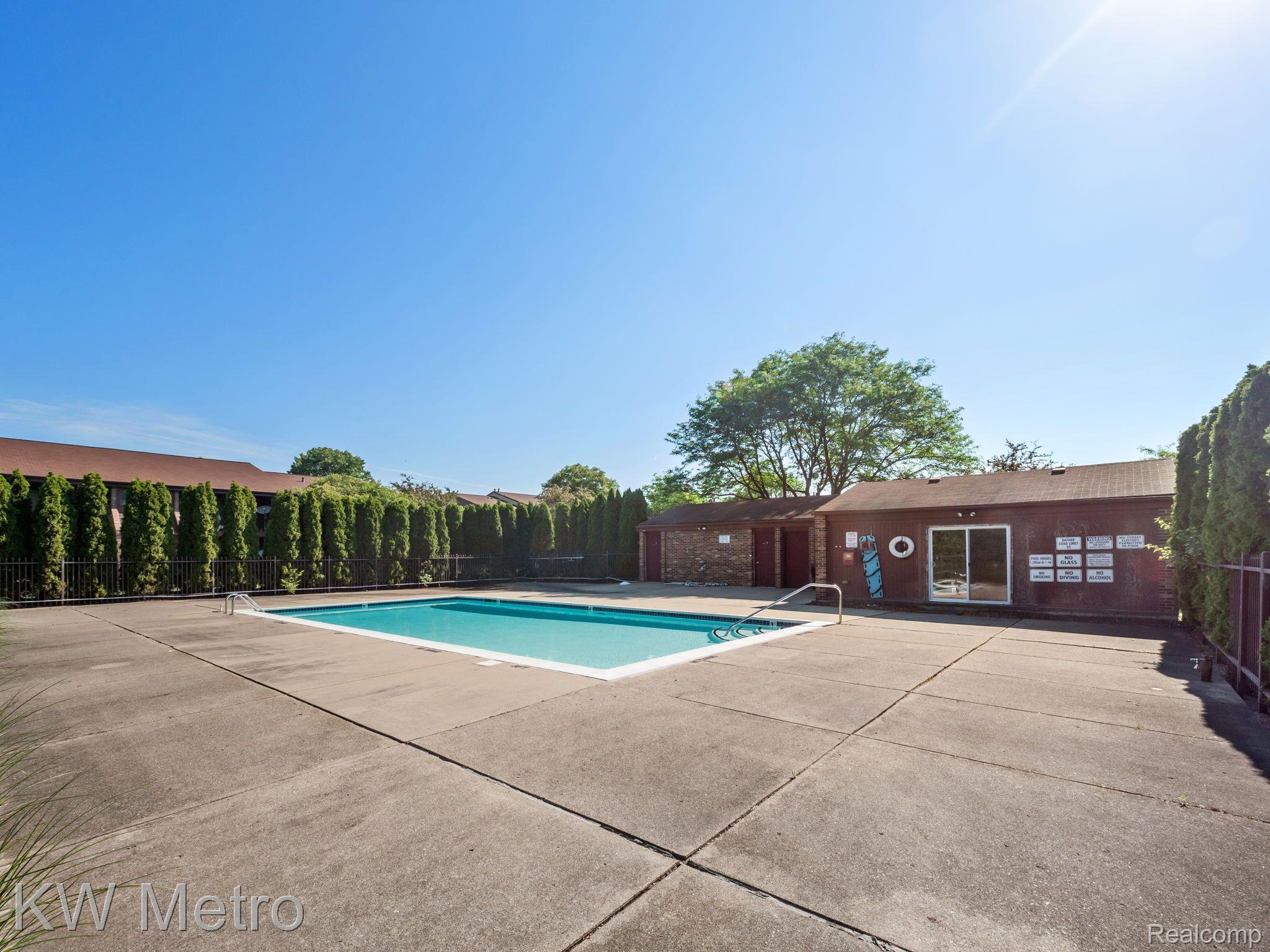 23823 VILLAGE HOUSE Drive S Unit: 6B