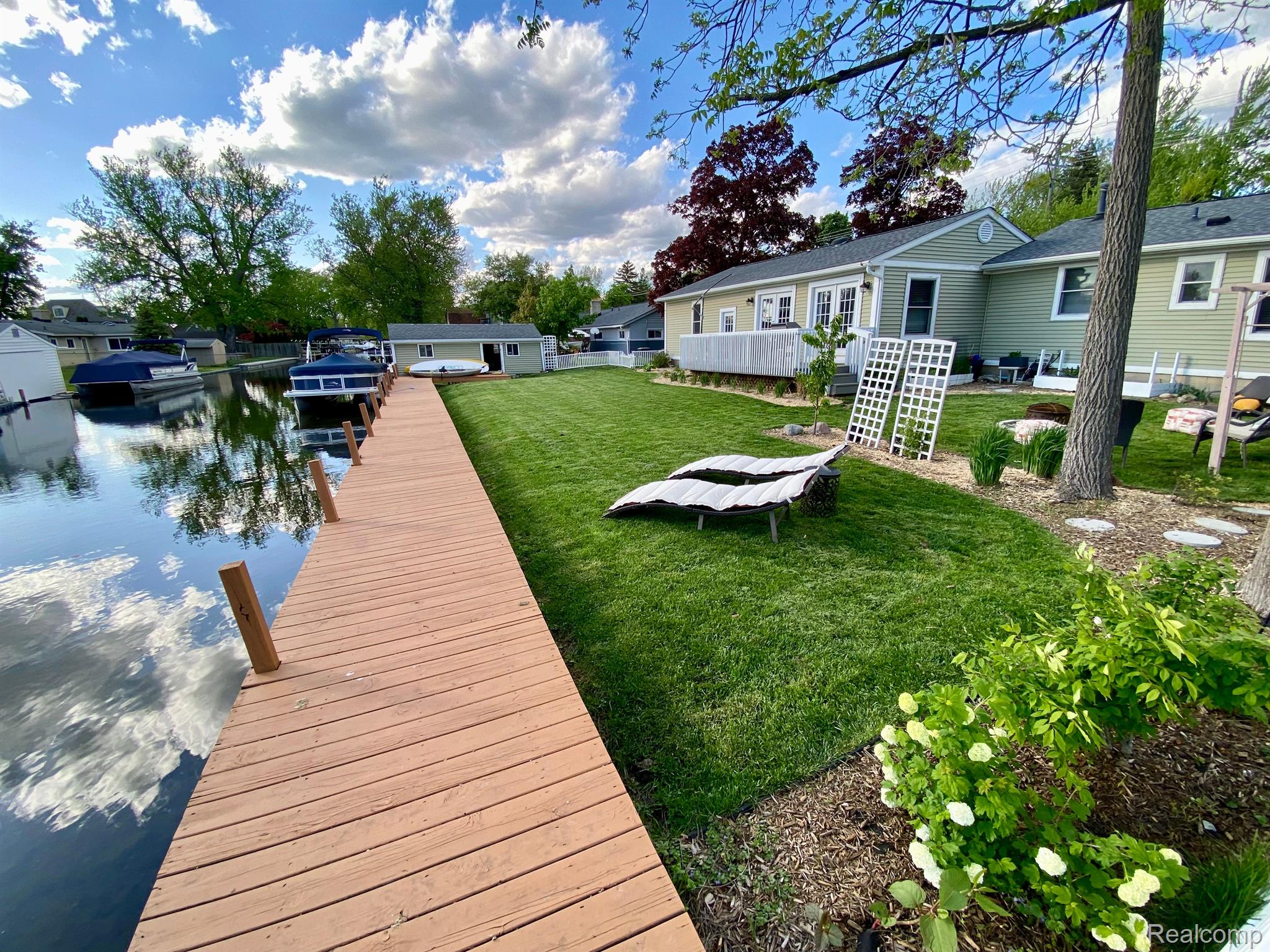 1298 S CASS LAKE Road