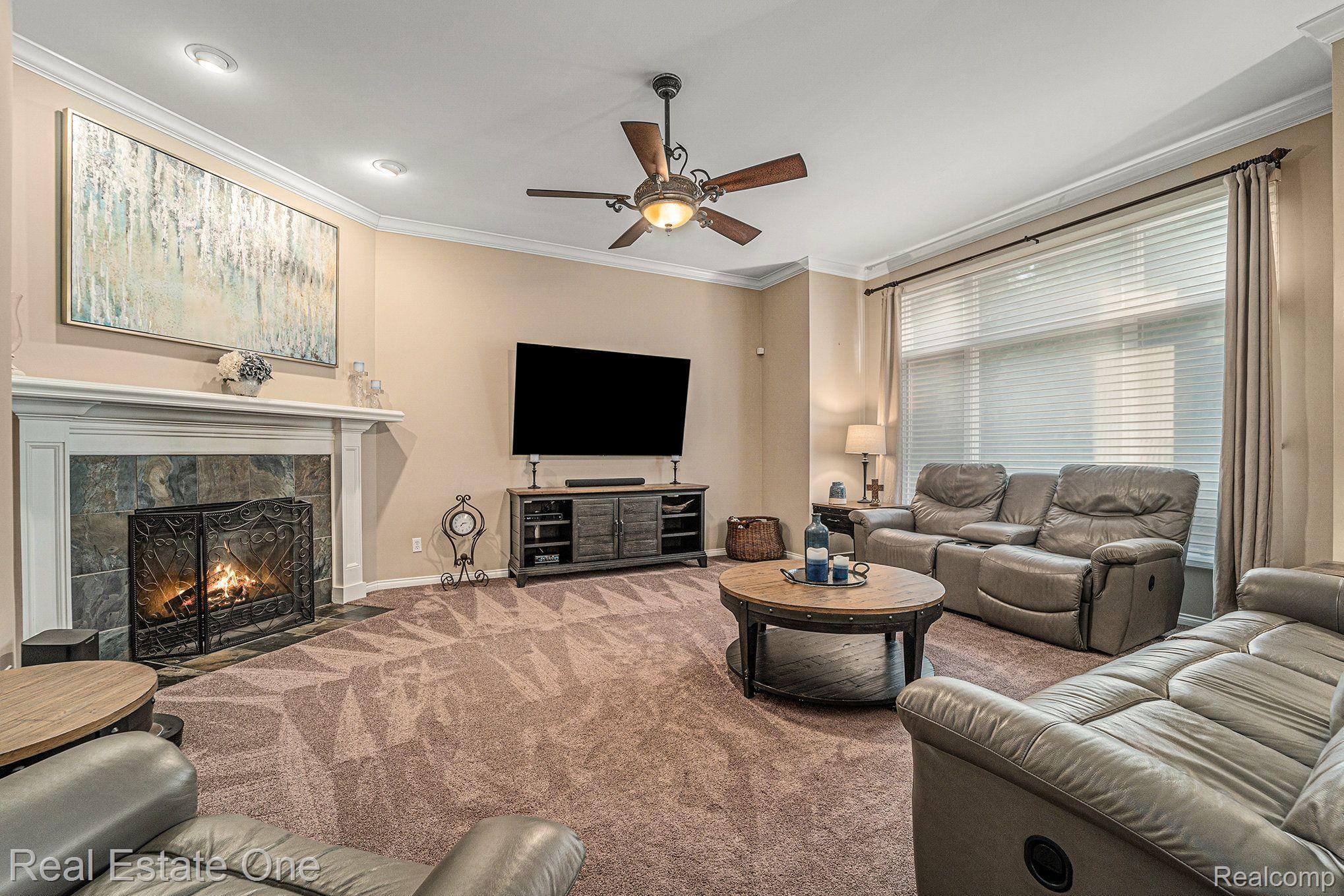 1220 ROTHWELL Drive