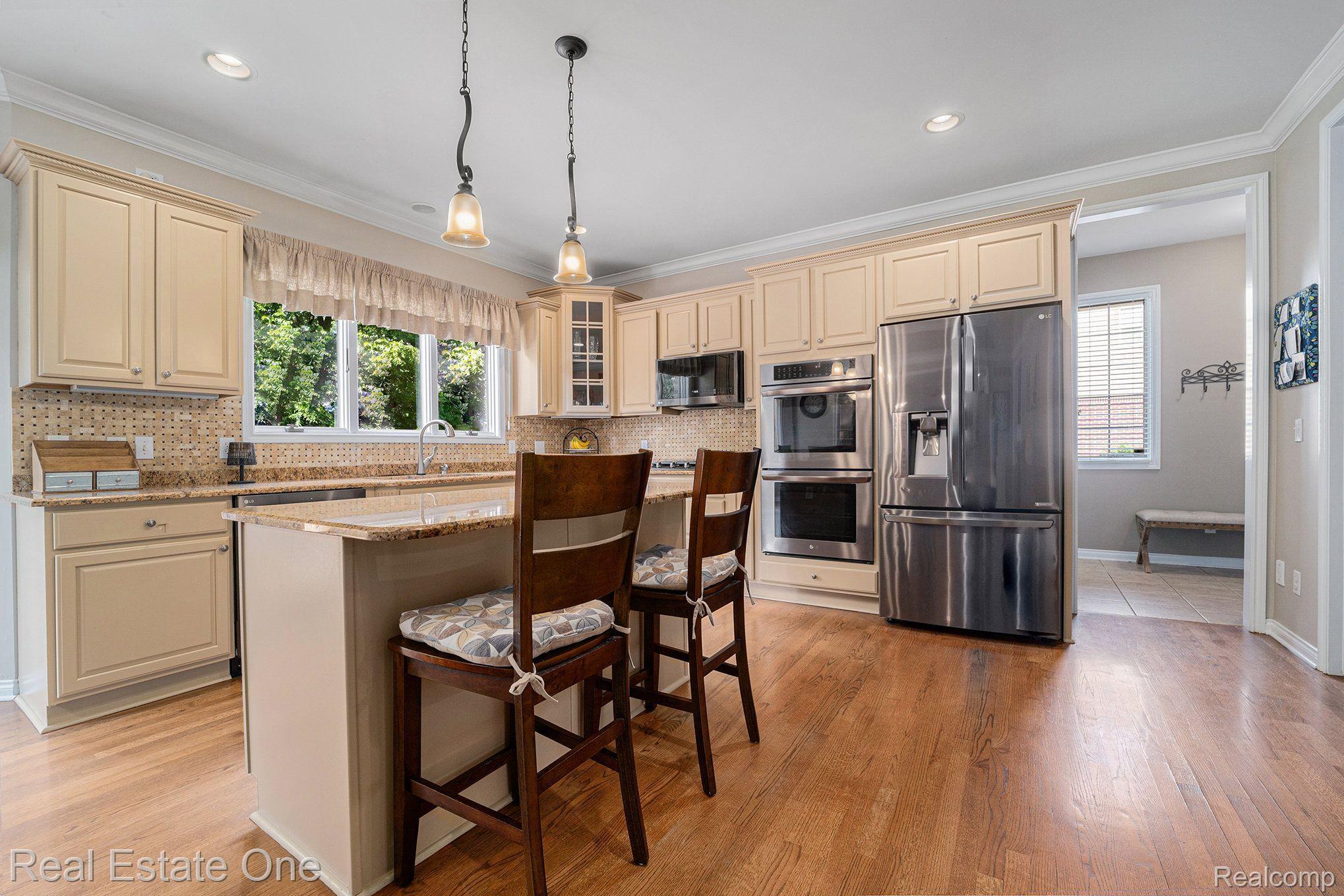 1220 ROTHWELL Drive