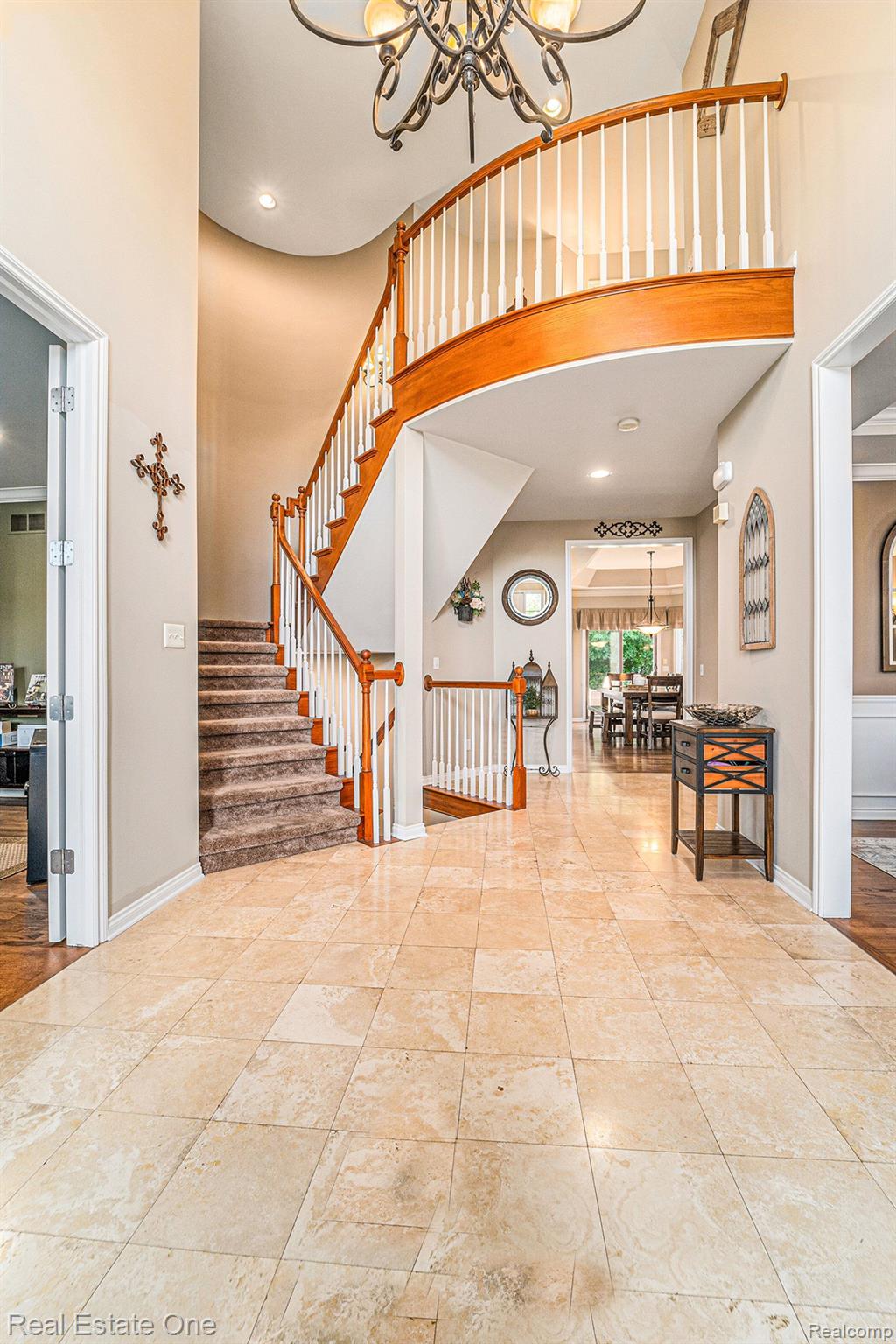 1220 ROTHWELL Drive