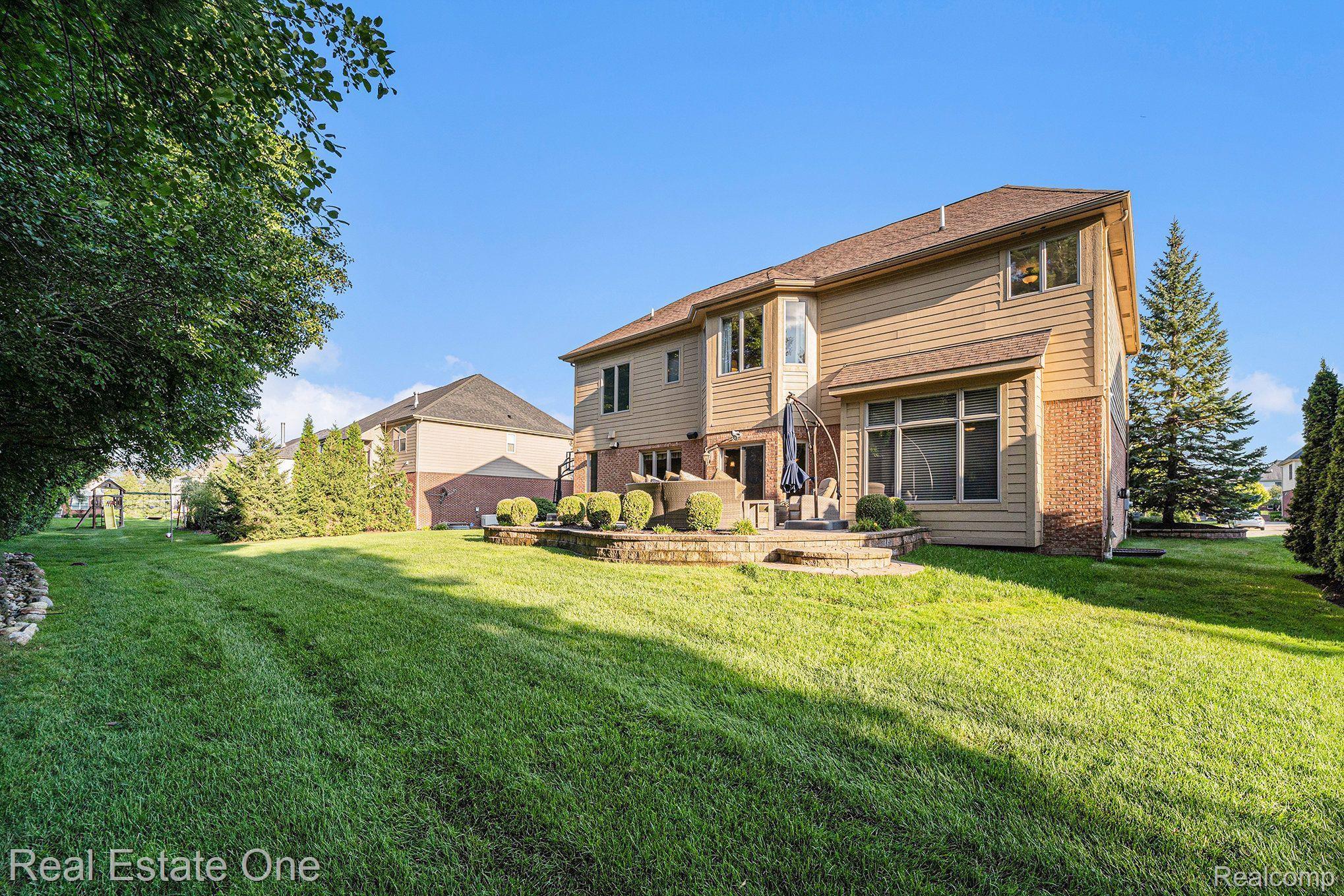 1220 ROTHWELL Drive
