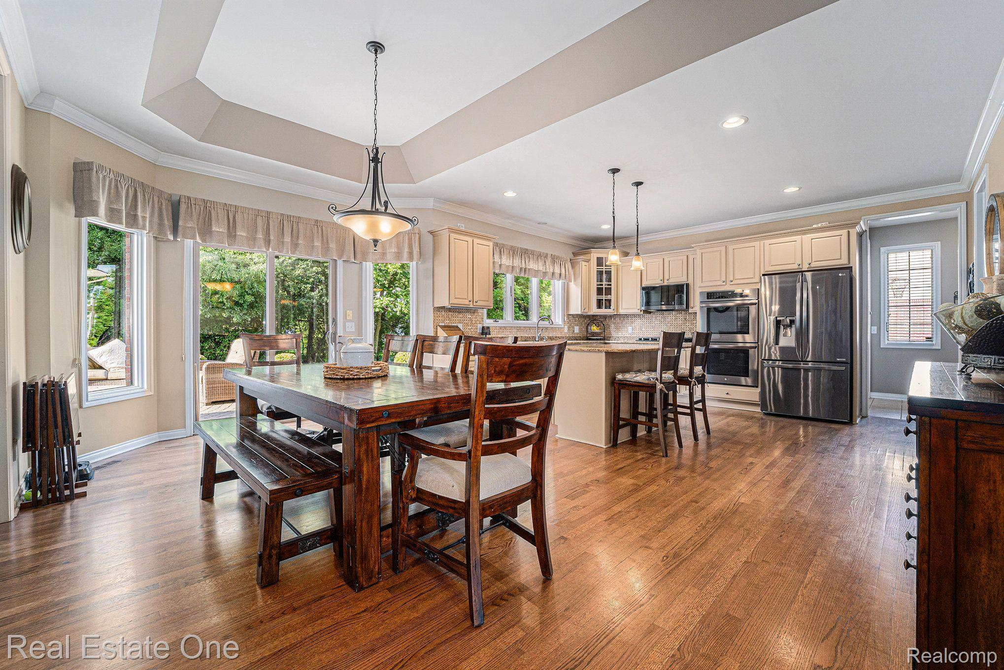 1220 ROTHWELL Drive