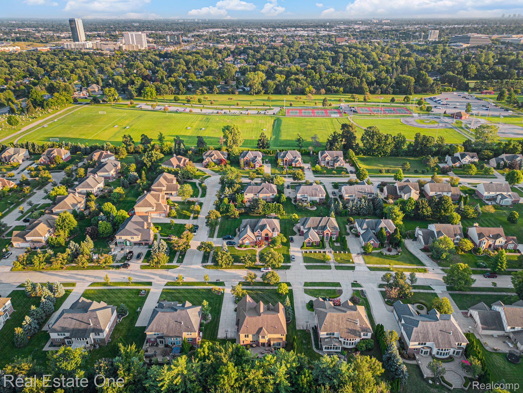 1220 ROTHWELL Drive