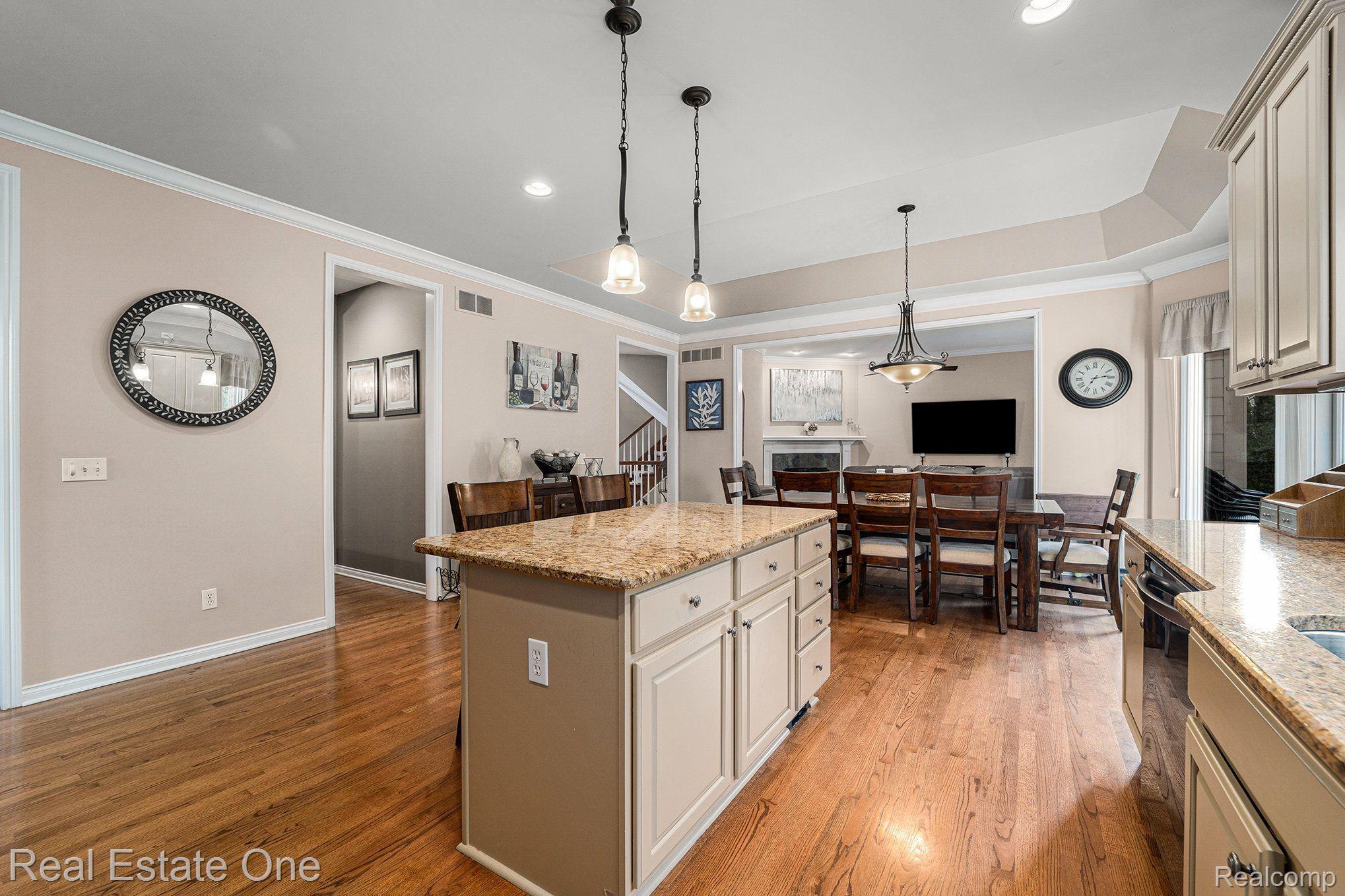 1220 ROTHWELL Drive