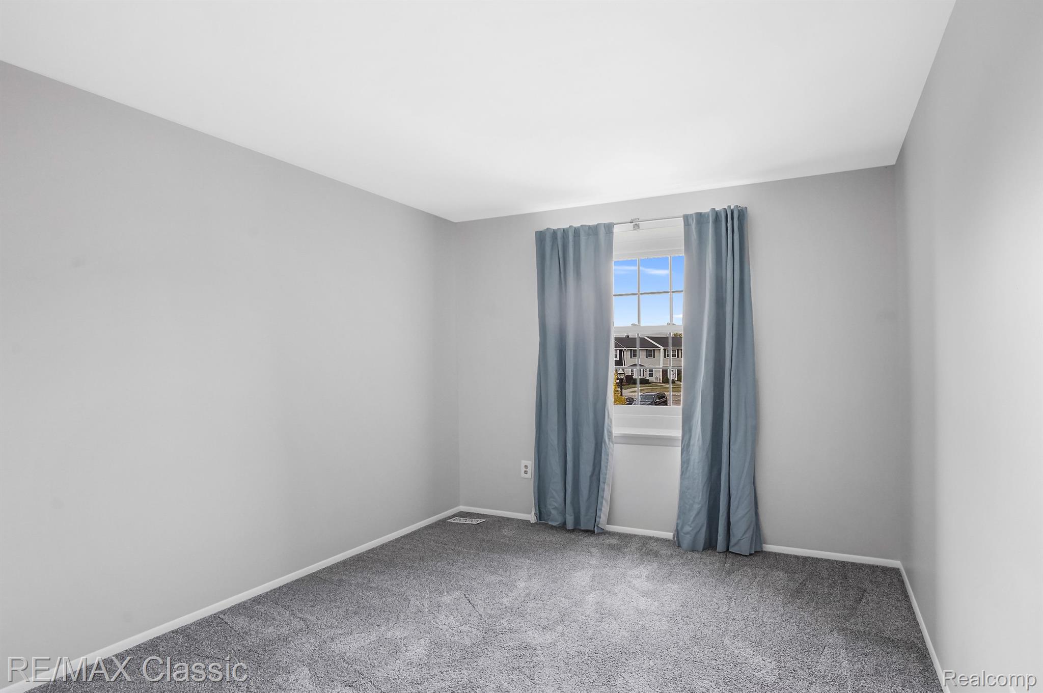 19580 CRYSTAL LAKE Drive