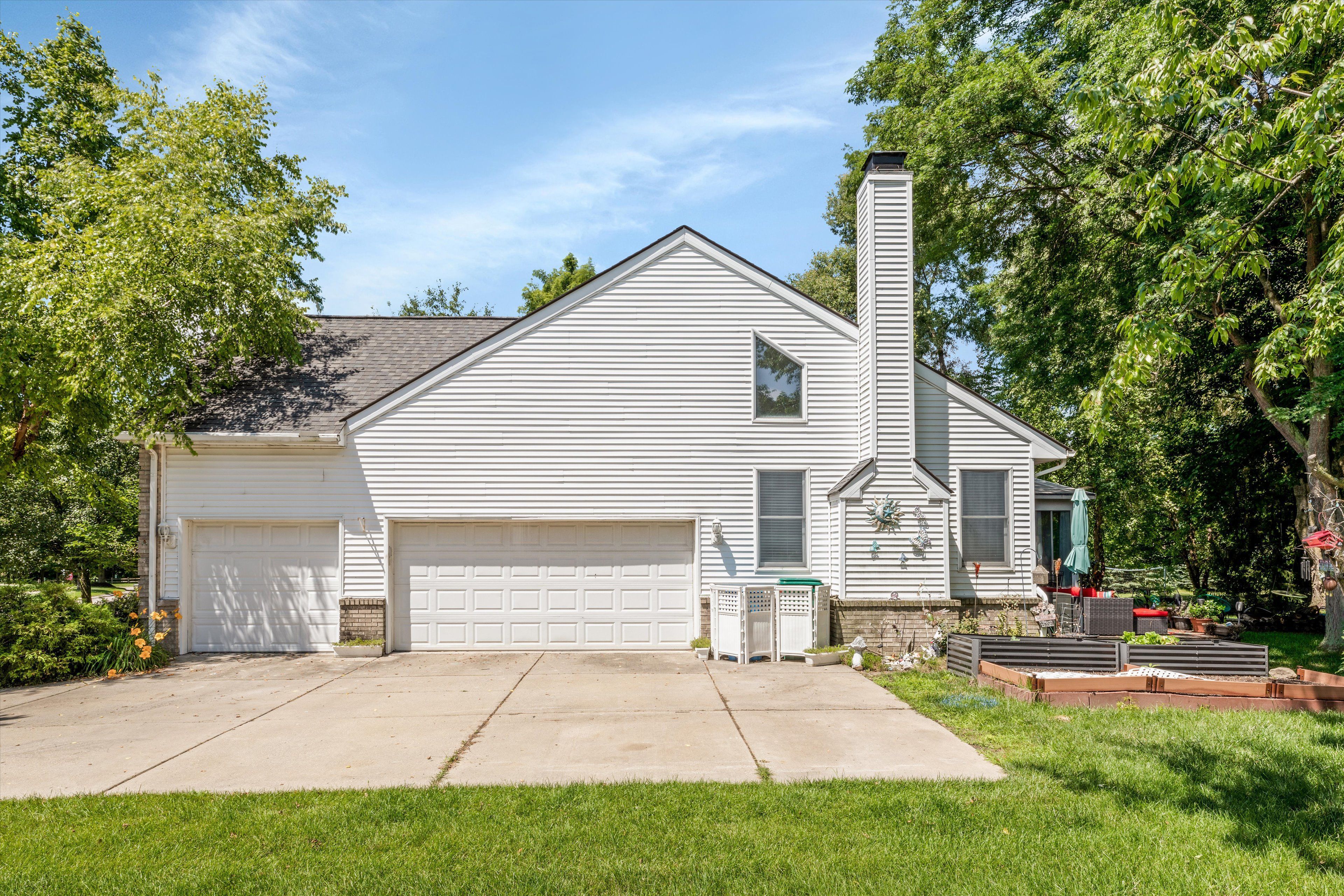 2110 Applebrook Drive