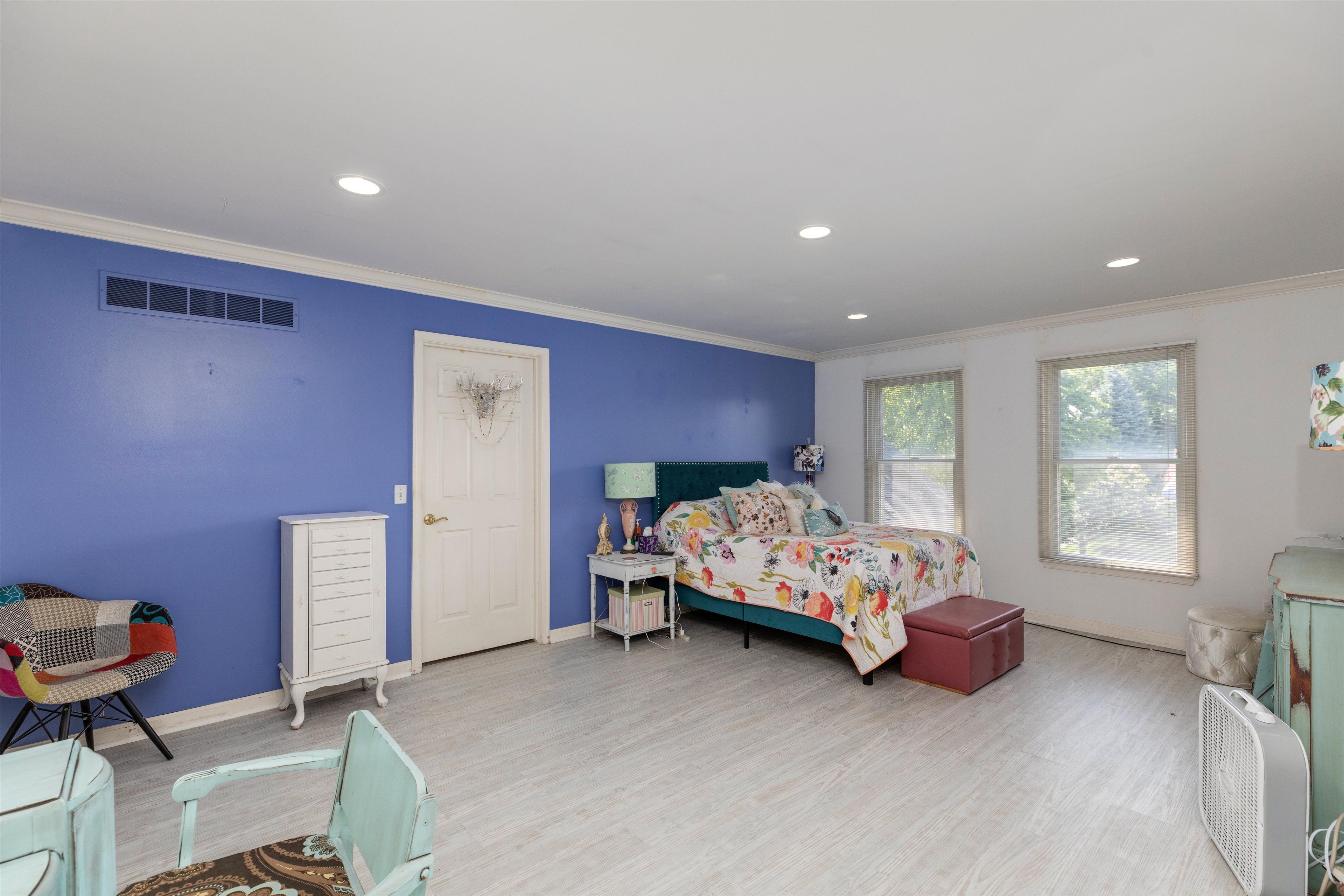 2110 Applebrook Drive