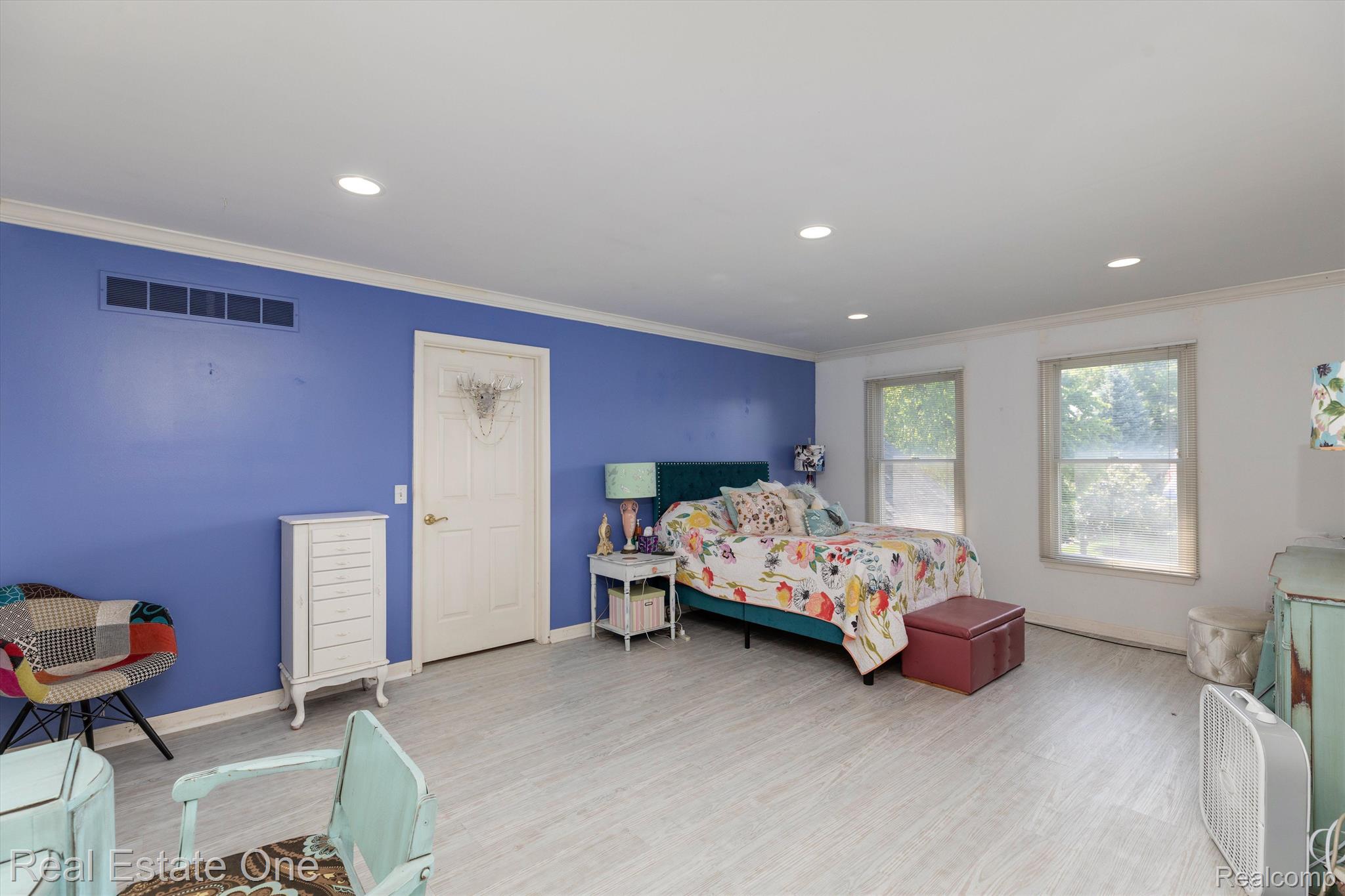 2110 Applebrook Drive