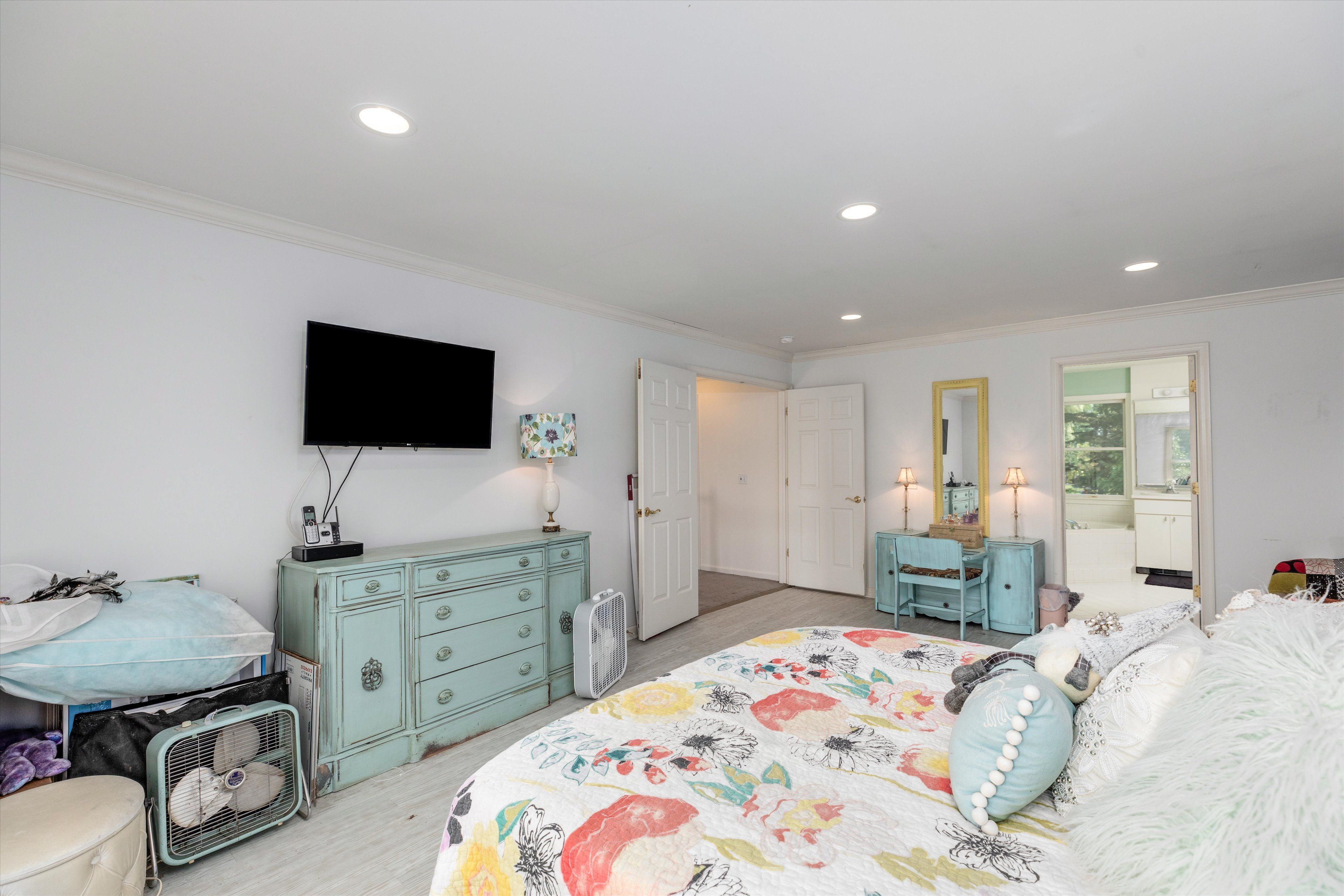 2110 Applebrook Drive