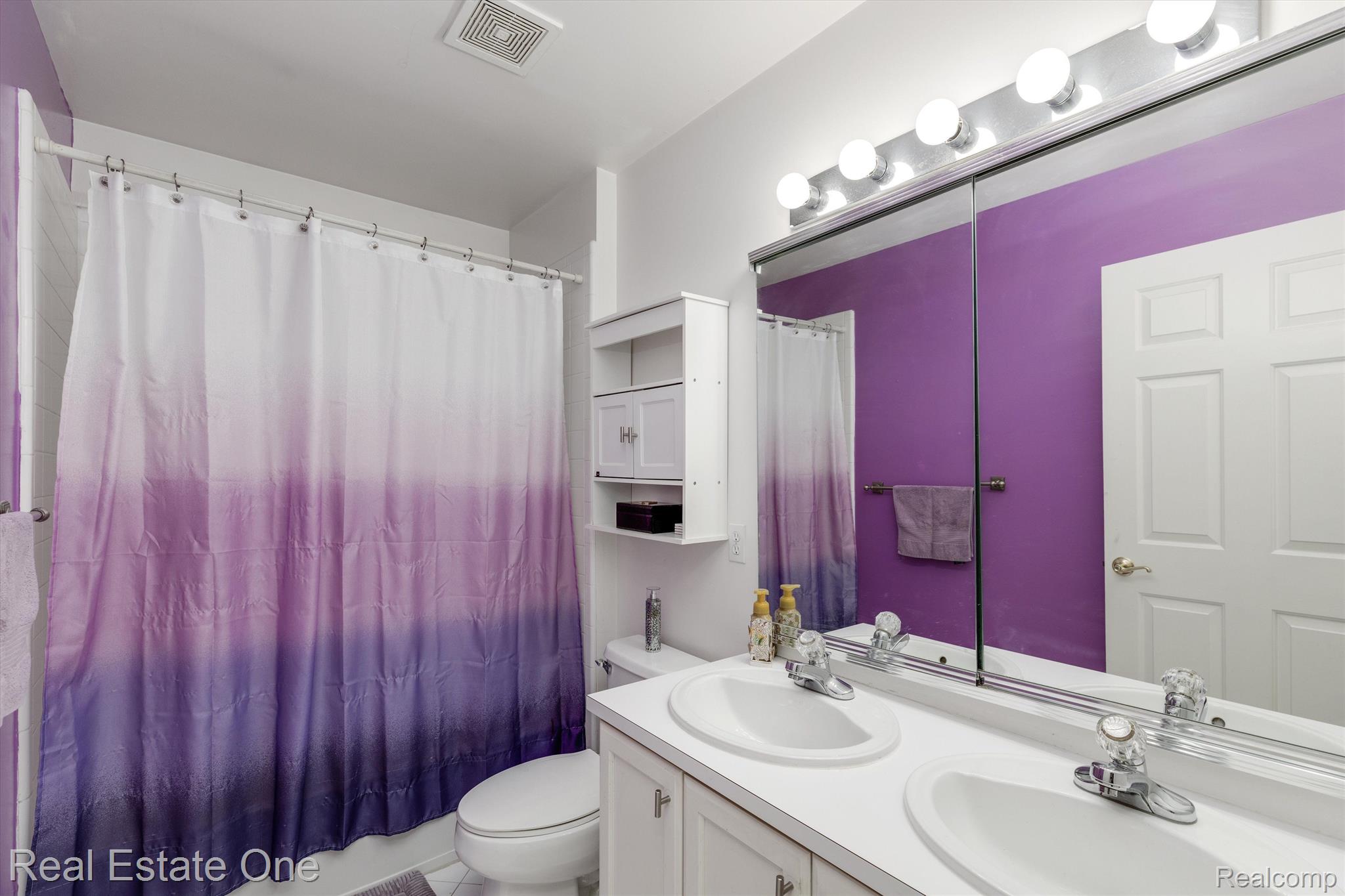 2110 Applebrook Drive