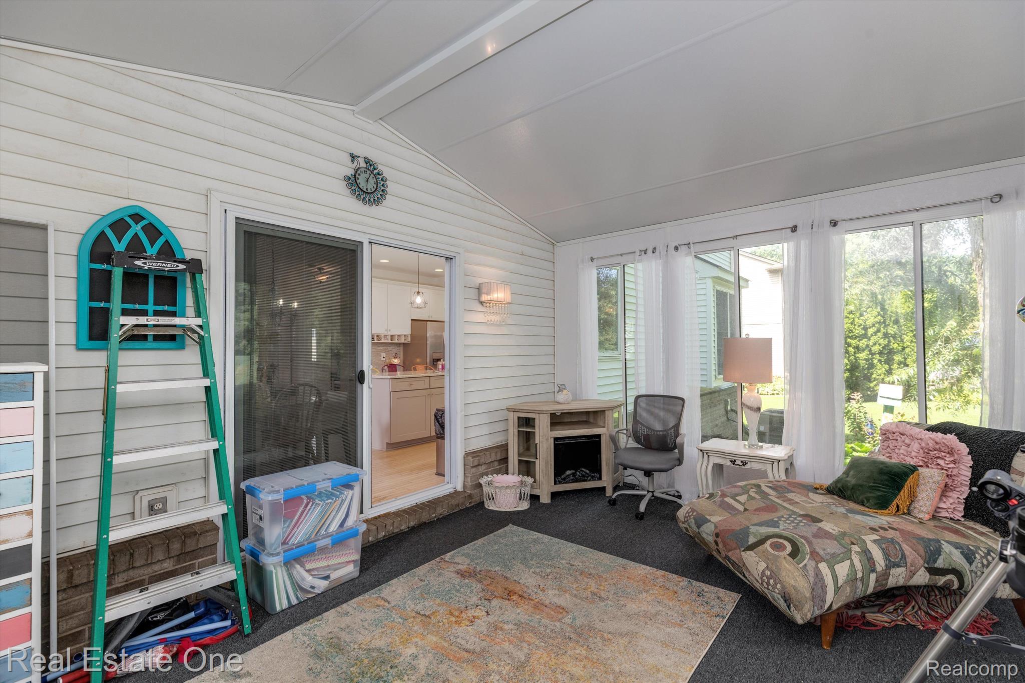 2110 Applebrook Drive