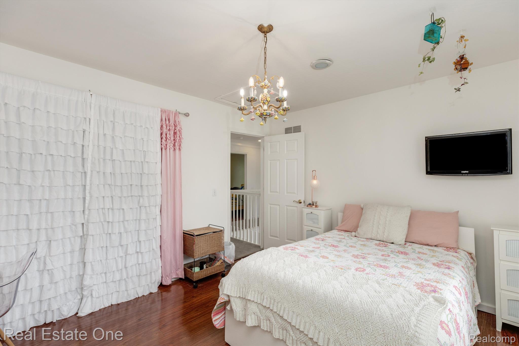 2110 Applebrook Drive