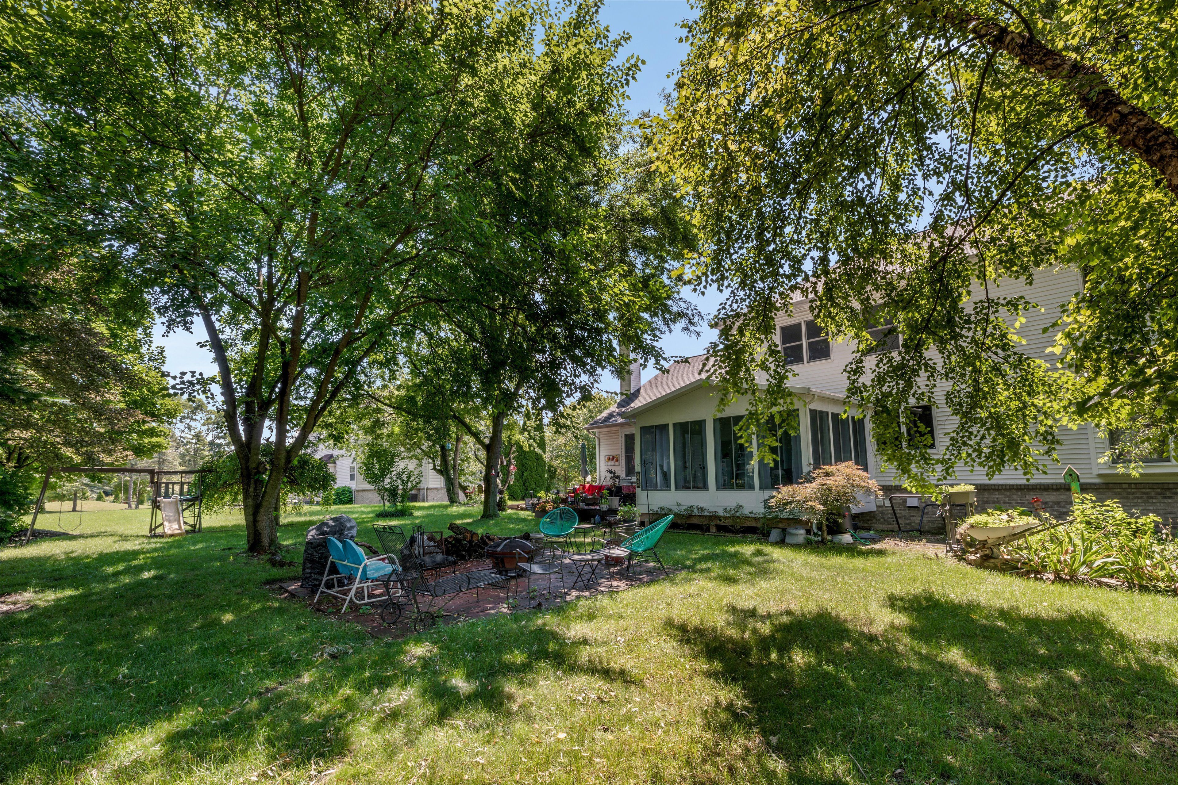 2110 Applebrook Drive