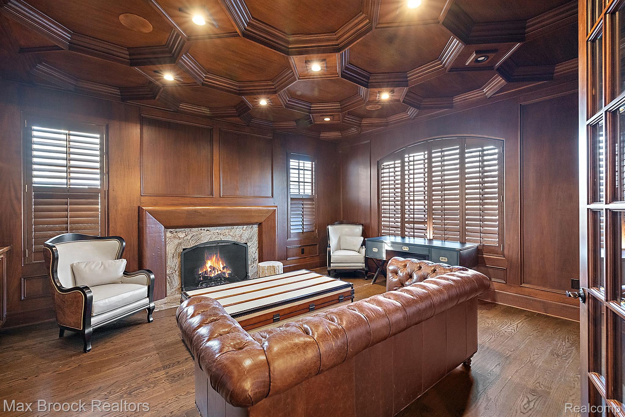 620 Lakeside Drive
