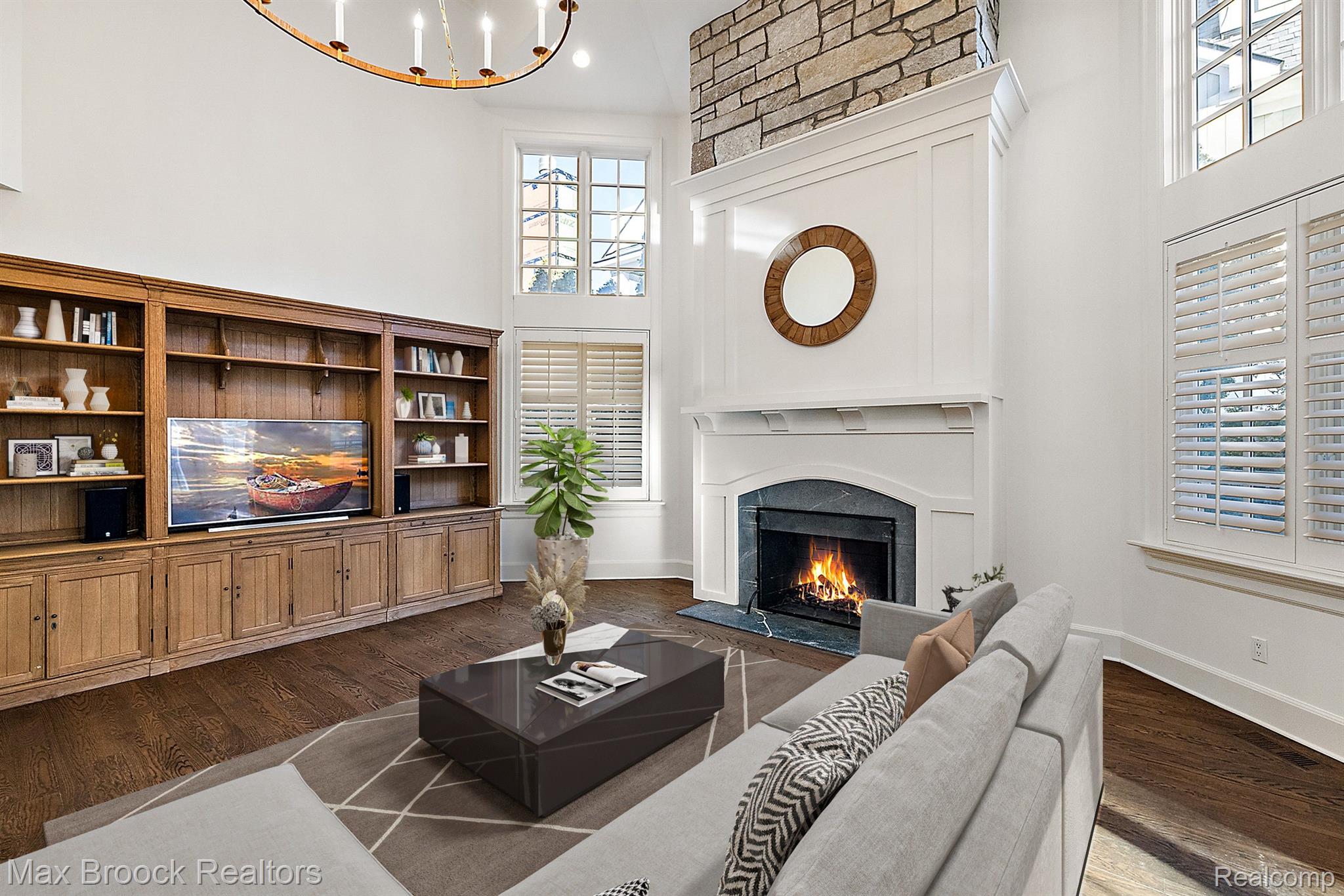 620 Lakeside Drive