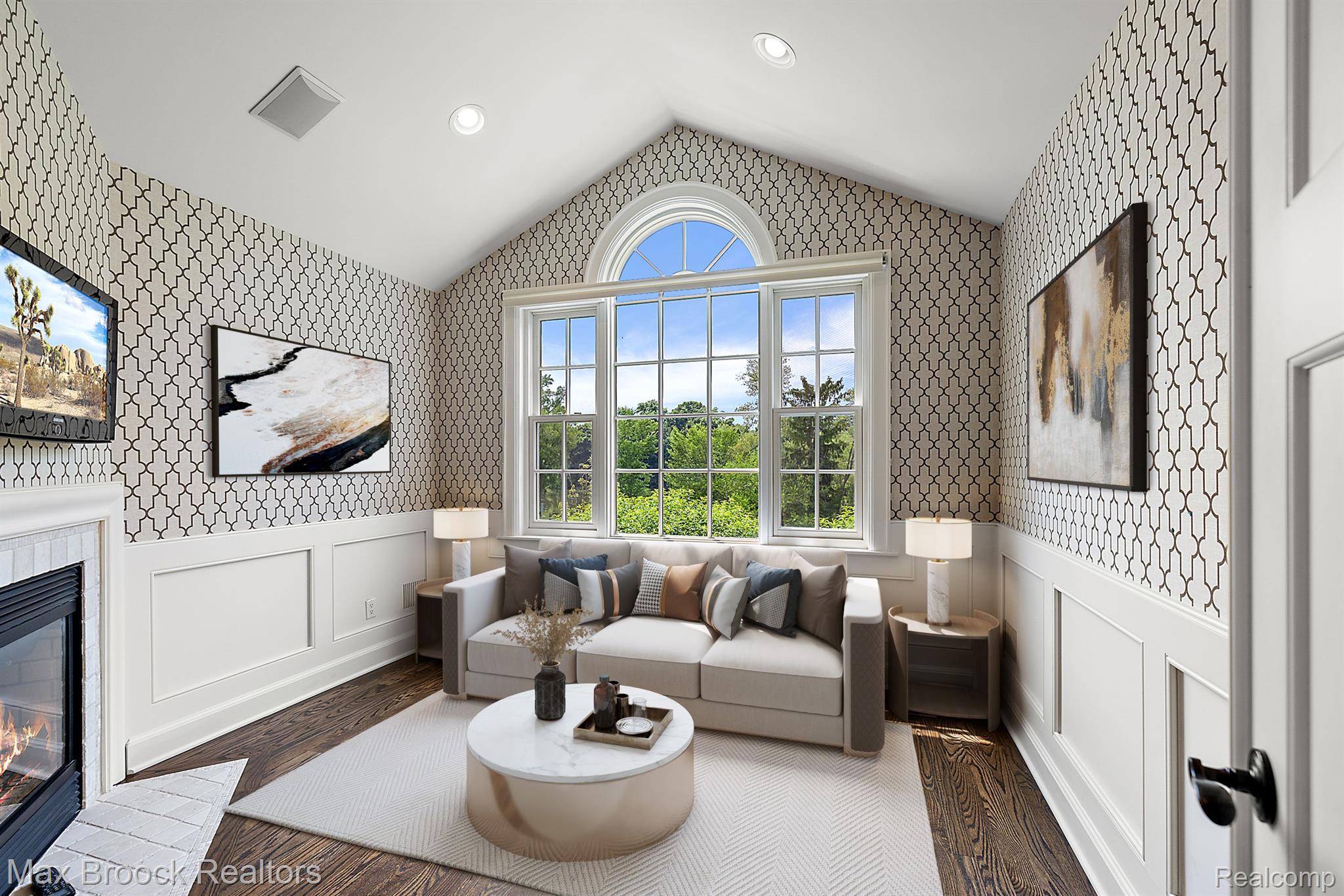 620 Lakeside Drive