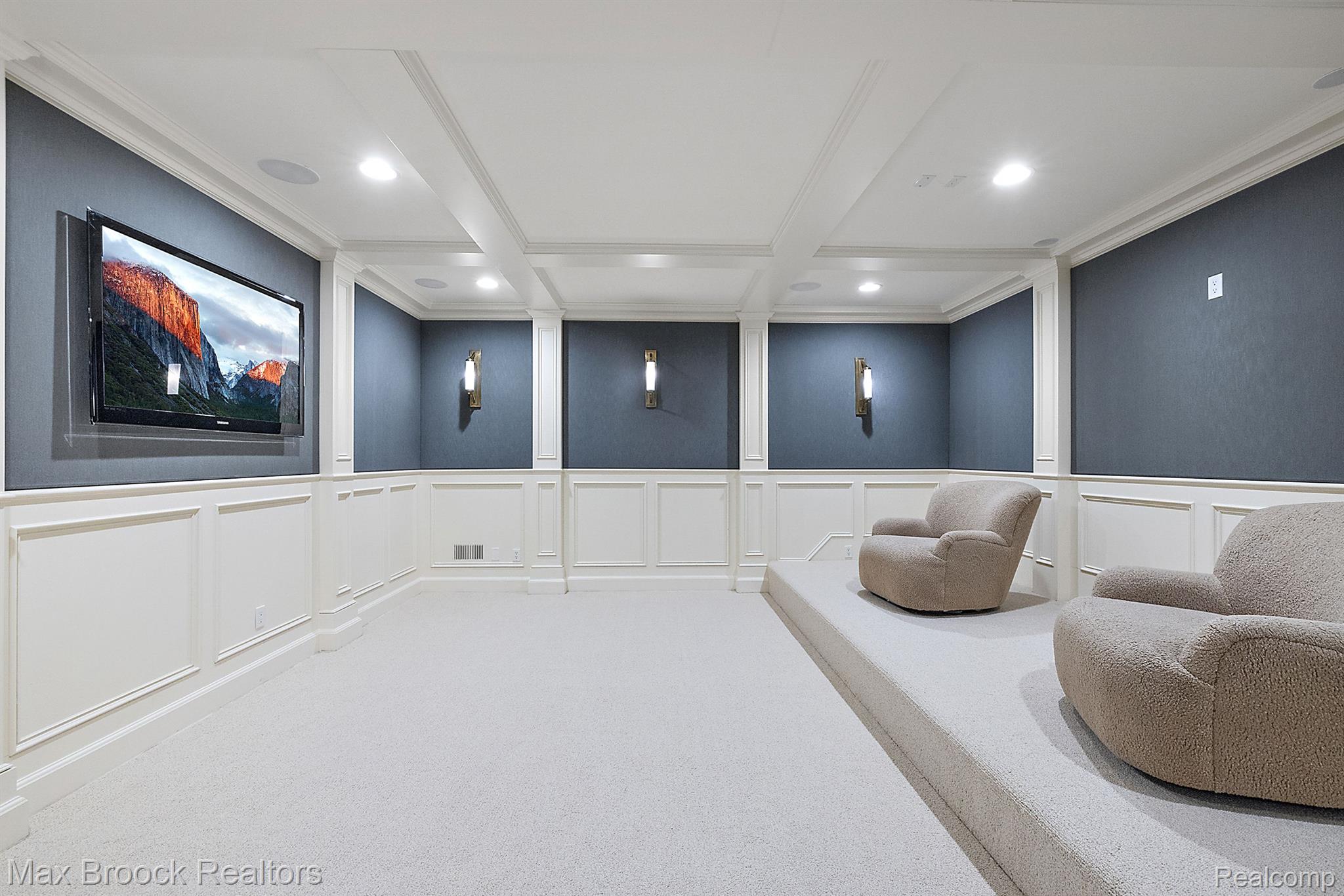 620 Lakeside Drive