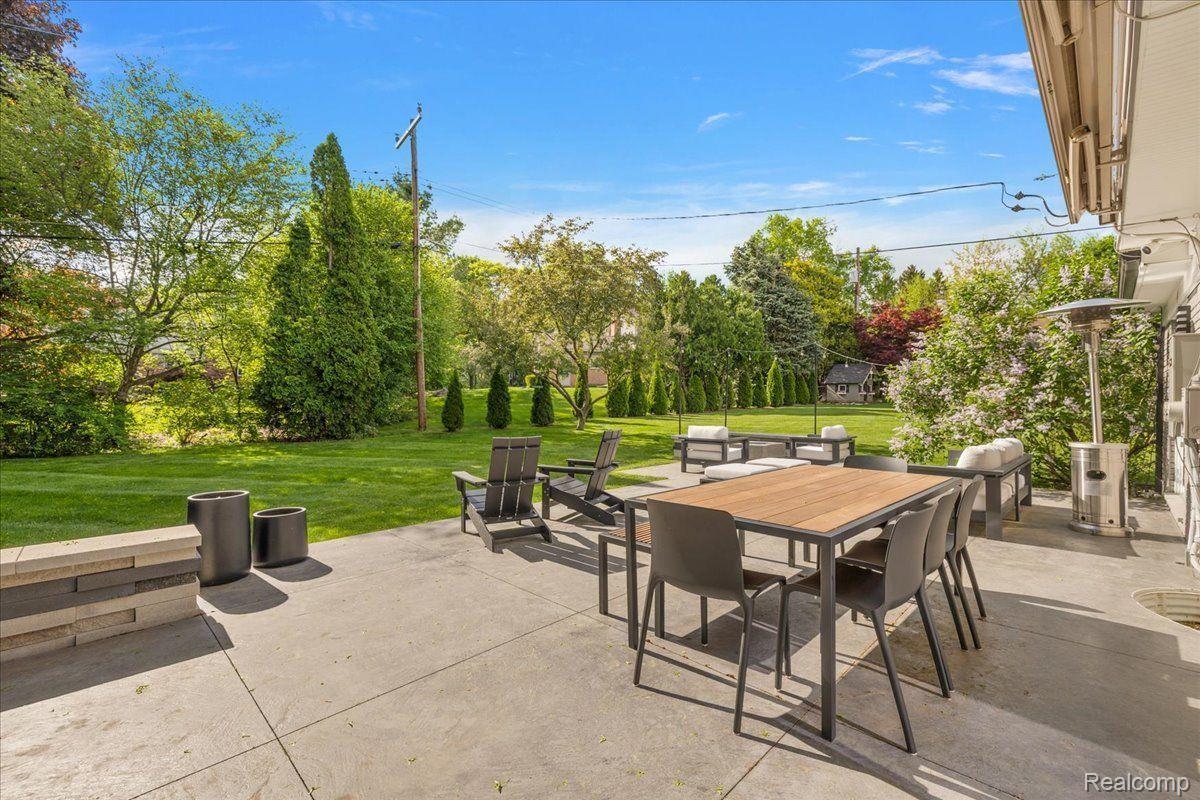 7174 Glengrove Drive