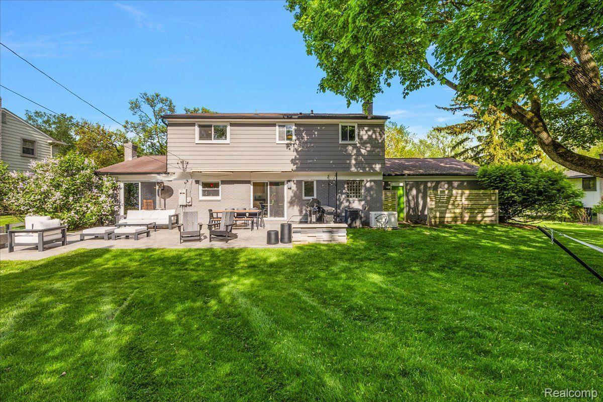 7174 Glengrove Drive