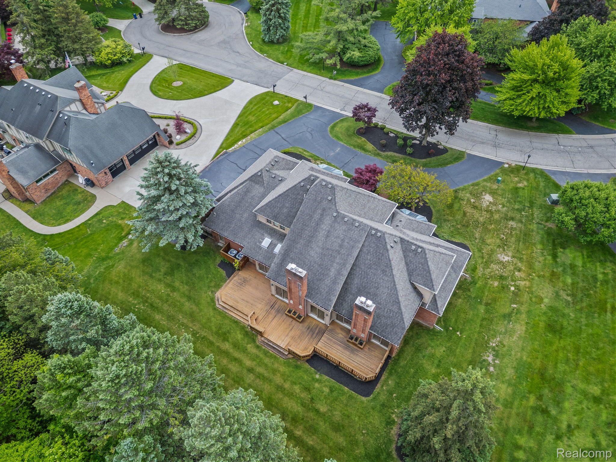4932 SUSANS Way