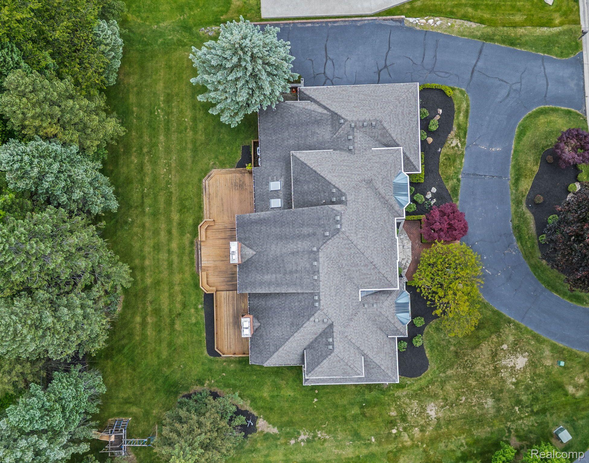 4932 SUSANS Way