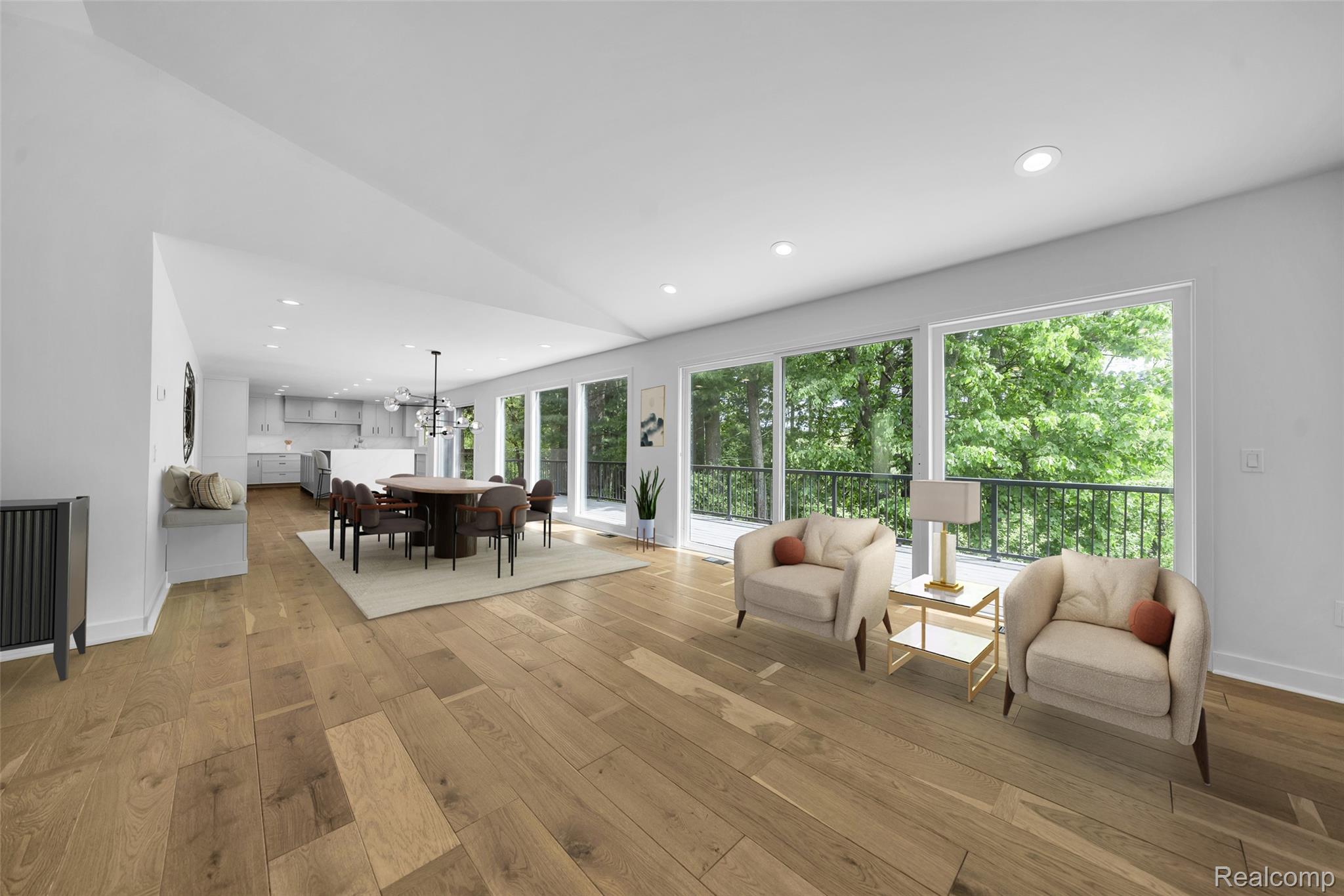 1915 PINE RIDGE Lane