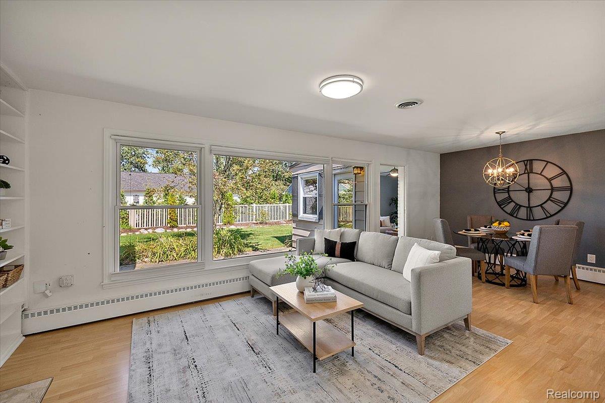 16276 Amherst Avenue S