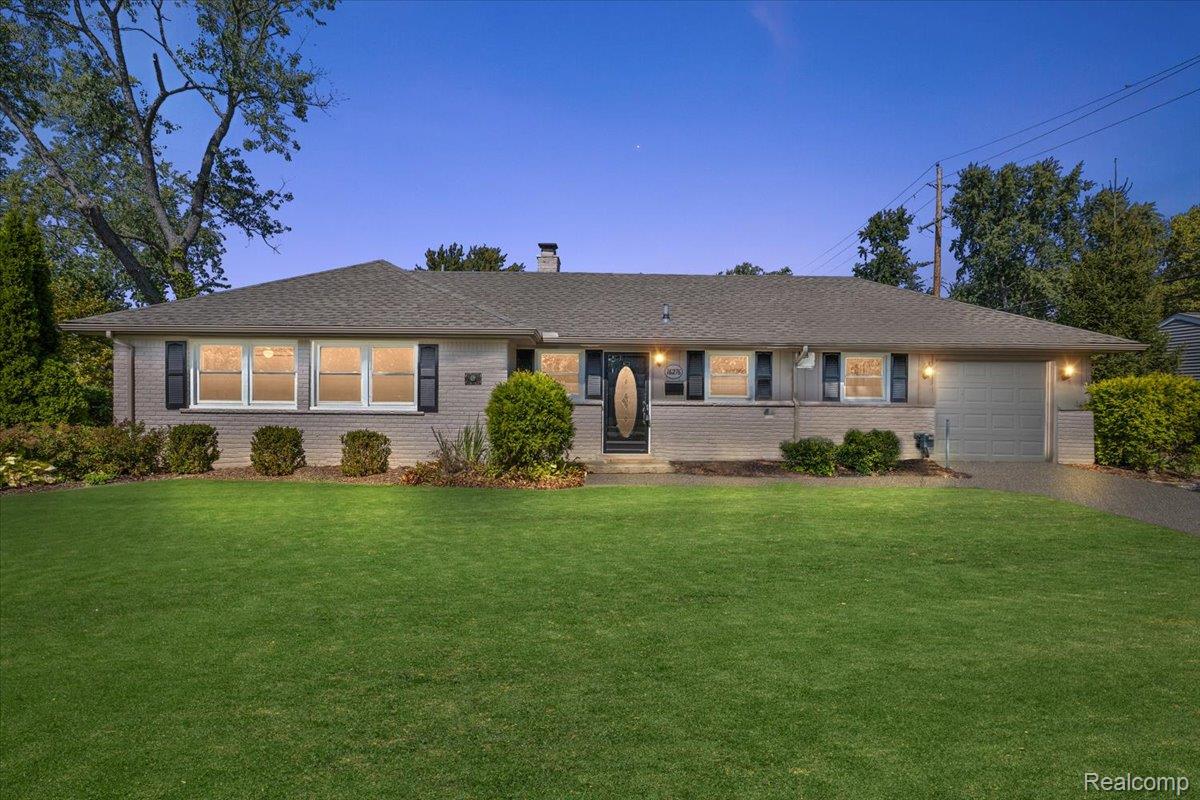 16276 Amherst Avenue S