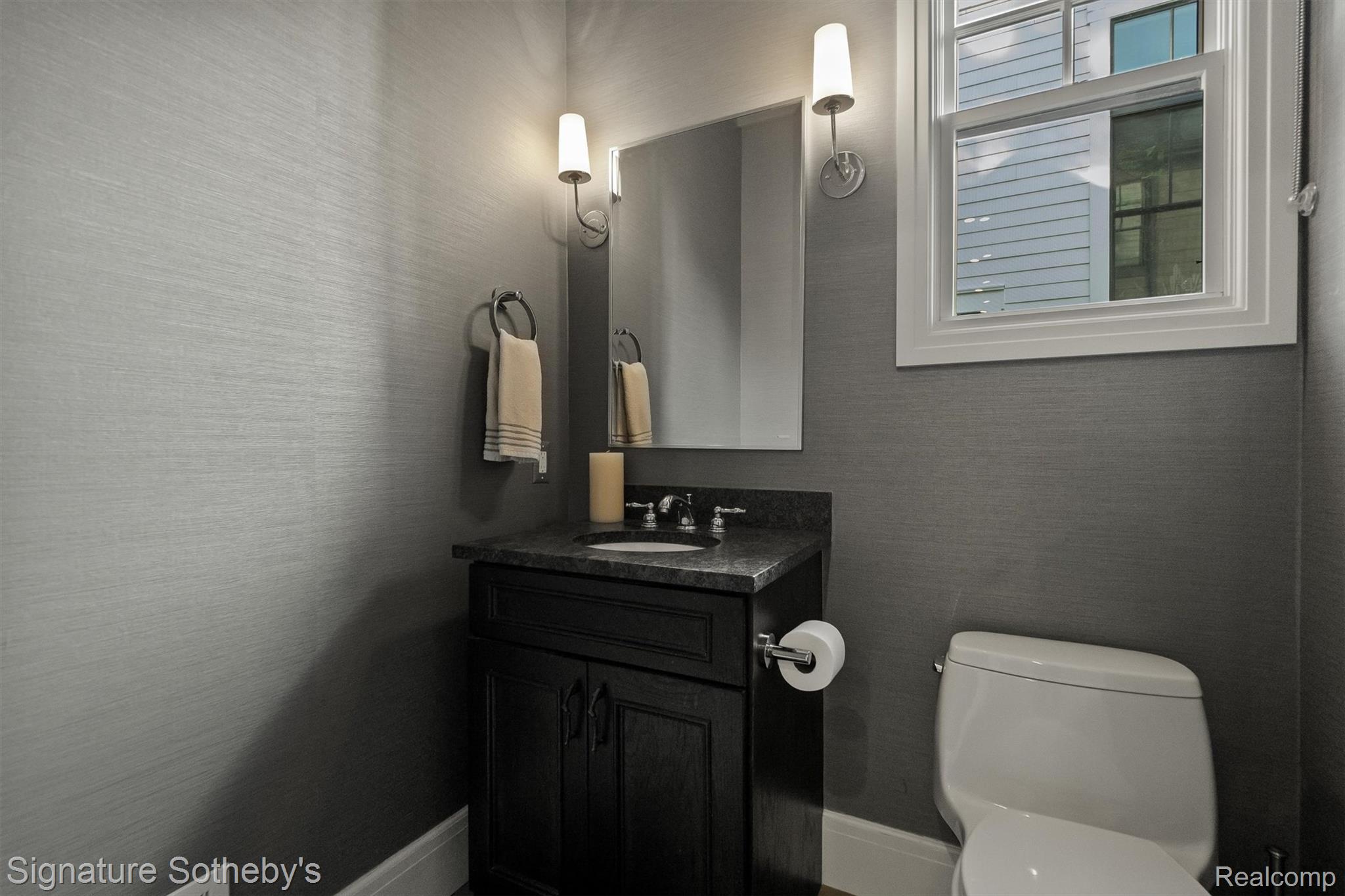 654 SHEPARDBUSH Street