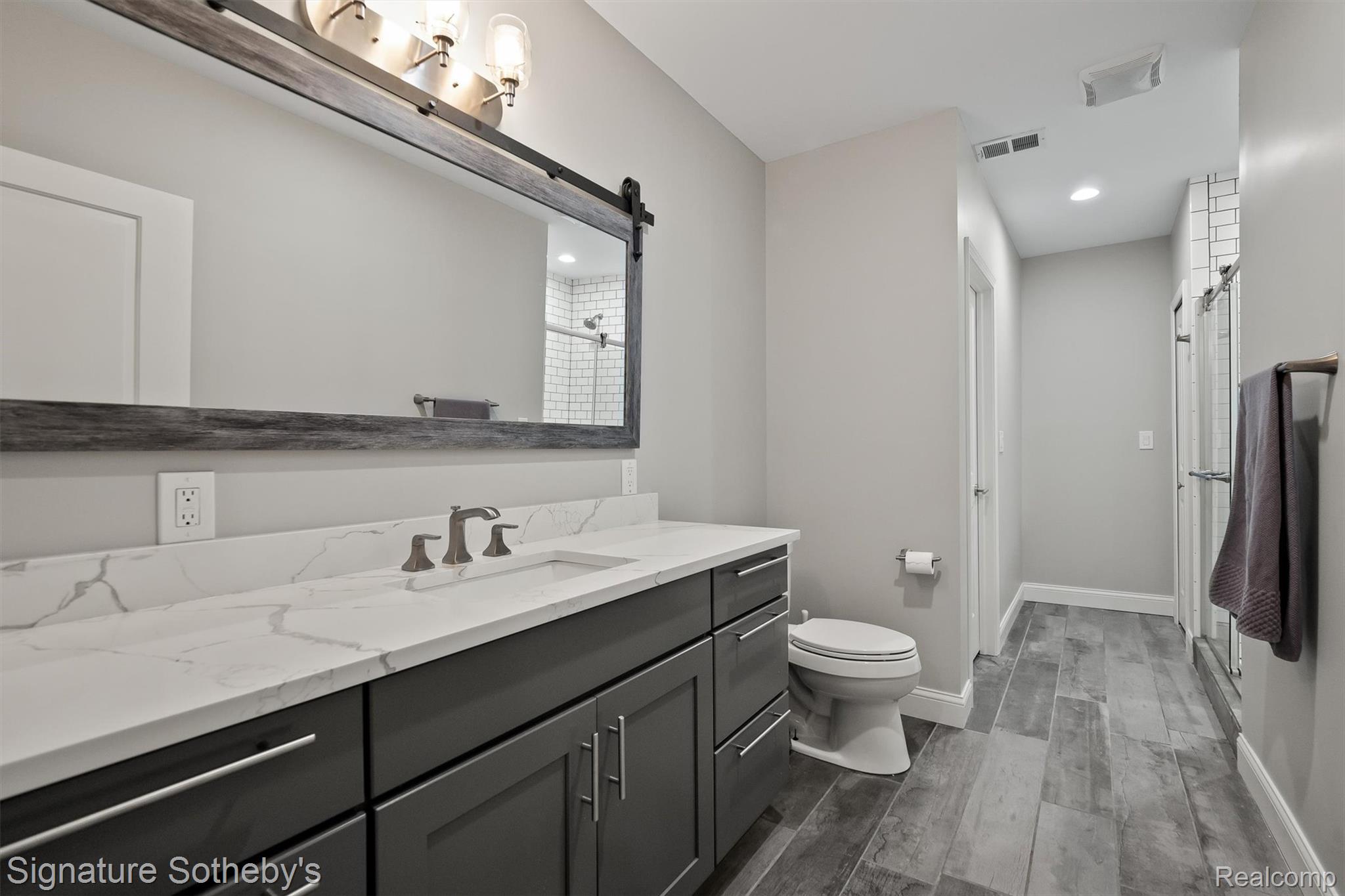 654 SHEPARDBUSH Street